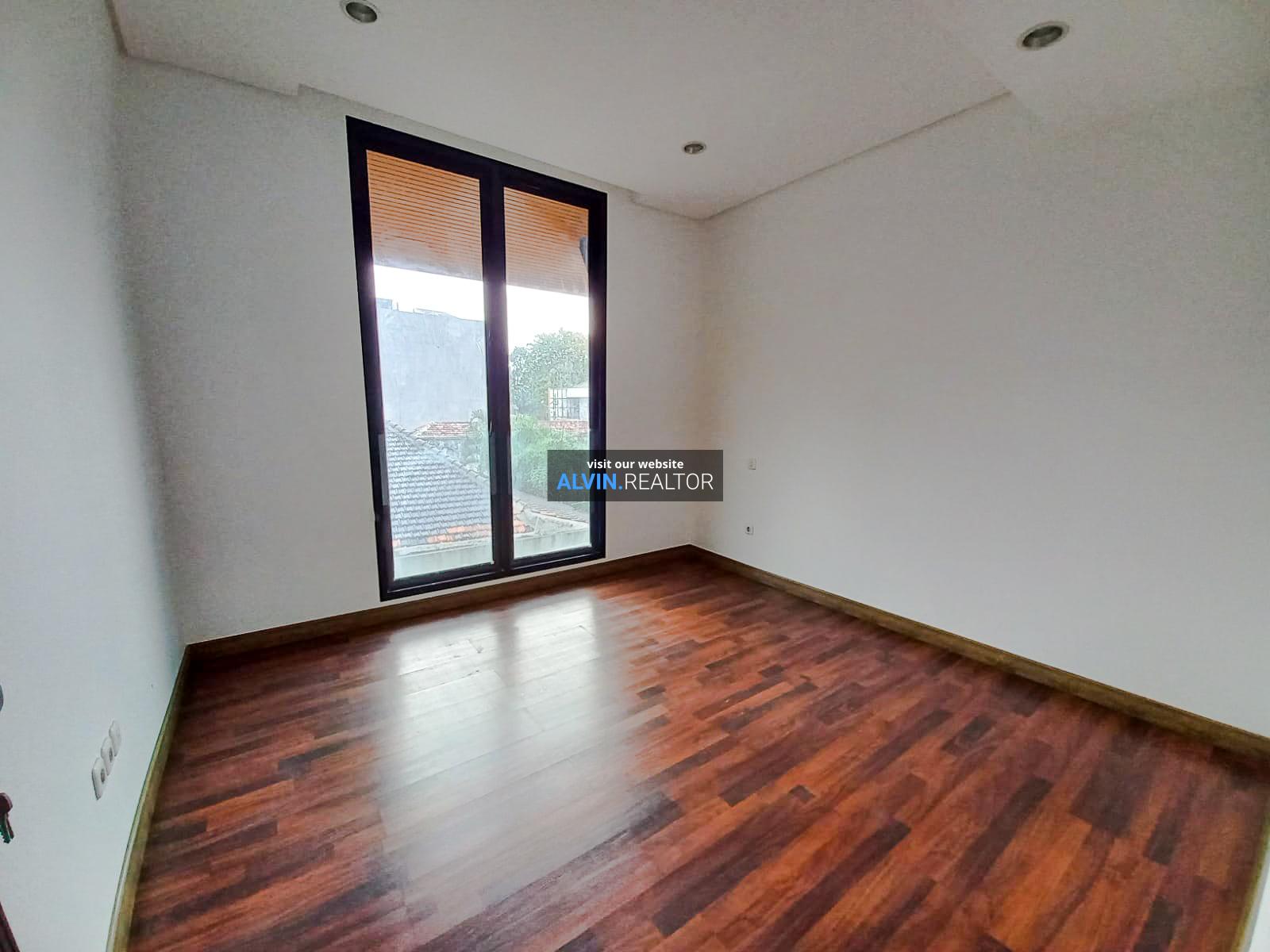 WhatsApp Image 2021-11-02 at 1.59.28 PM (4)