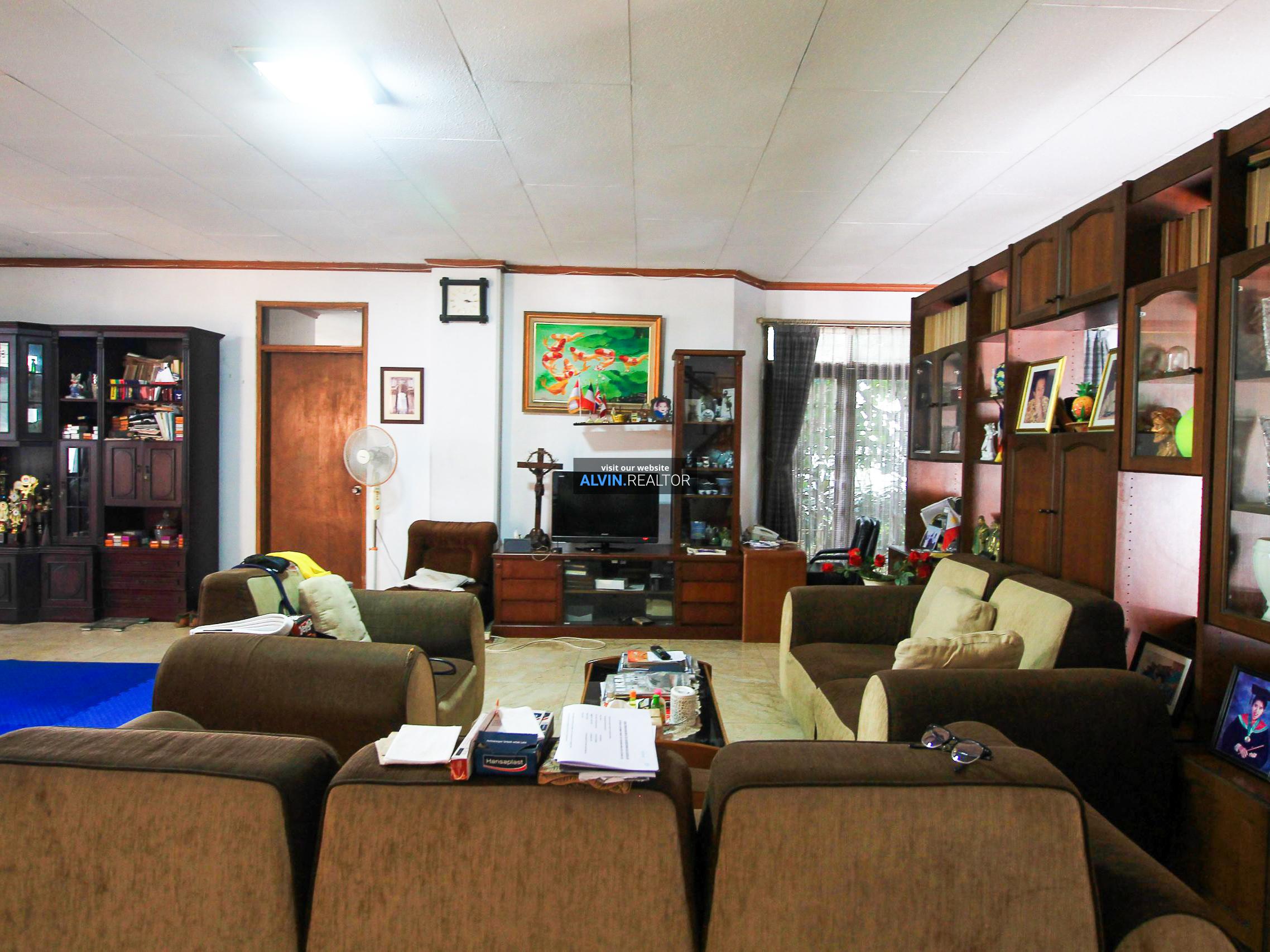 IMG_4983-copy-scaled