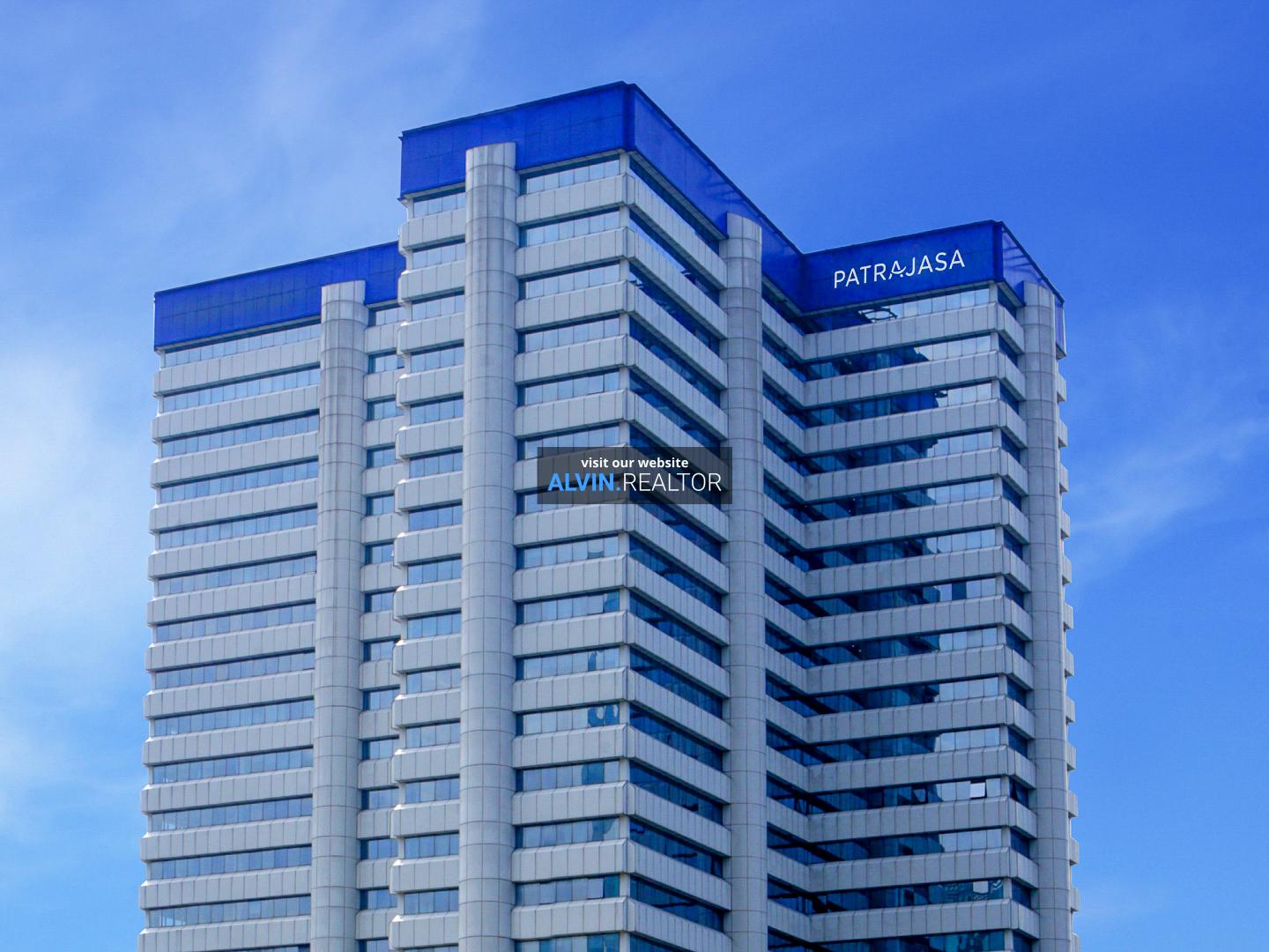 xpatra_jasa_gedung_2018.jpg.pagespeed.ic.M56xczmuPO (1)