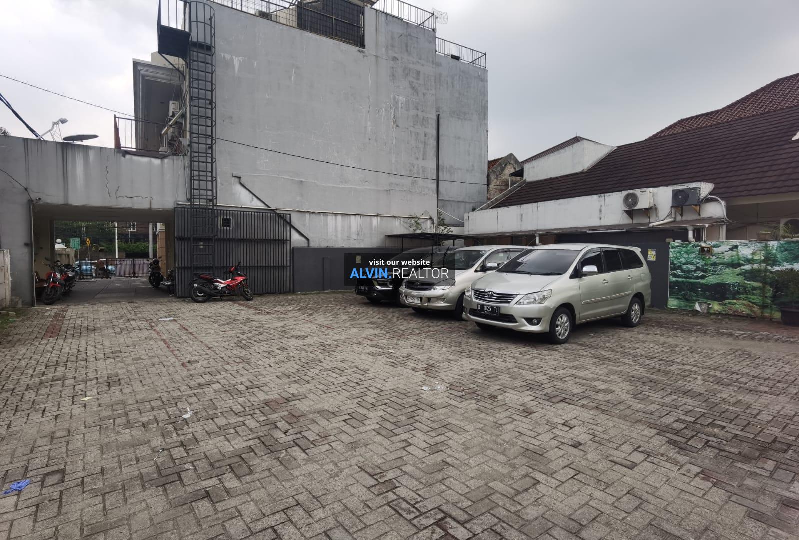 WhatsApp Image 2022-10-12 at 17.10.40 (2)