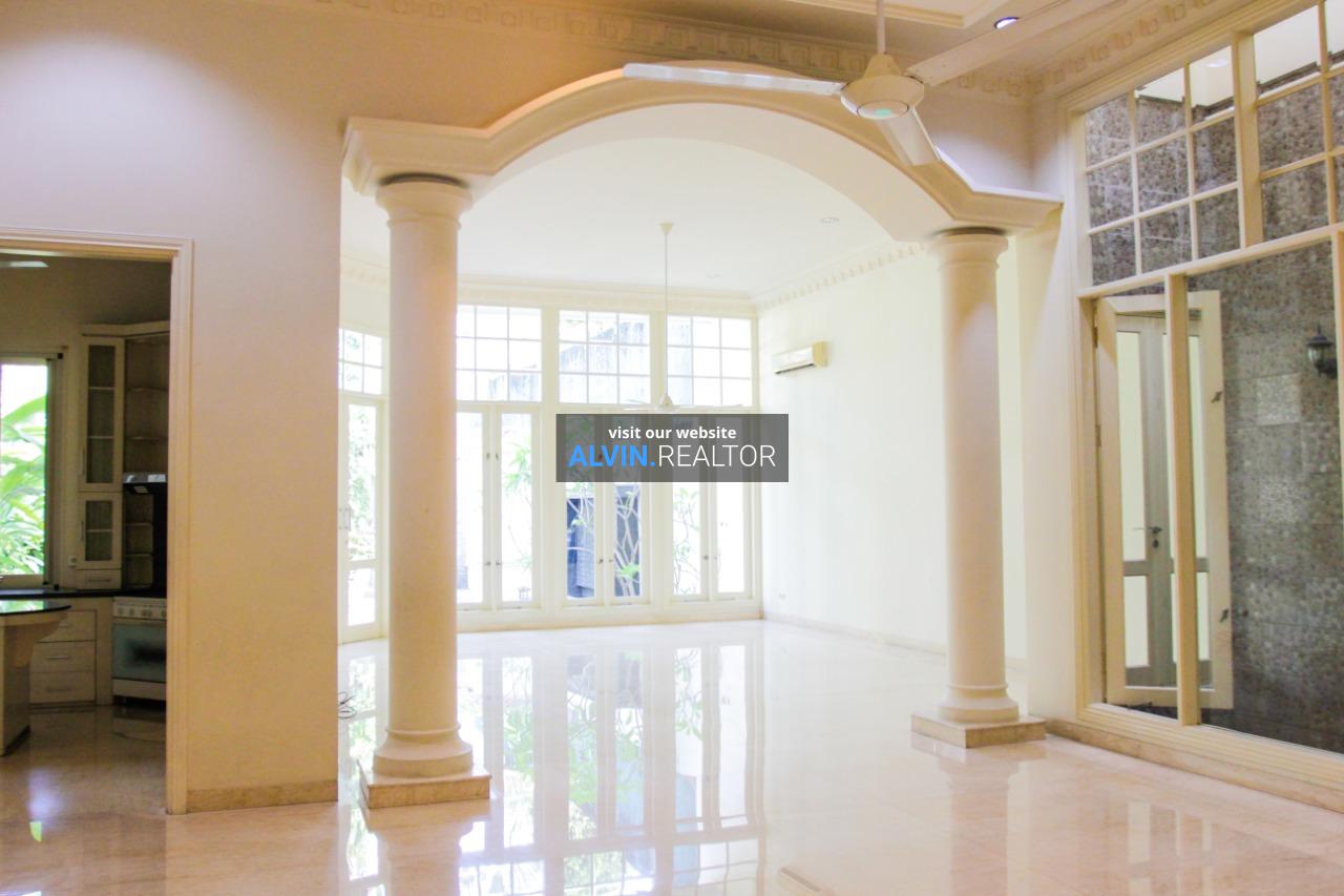 WhatsApp Image 2022-11-18 at 13.04.19 (2)