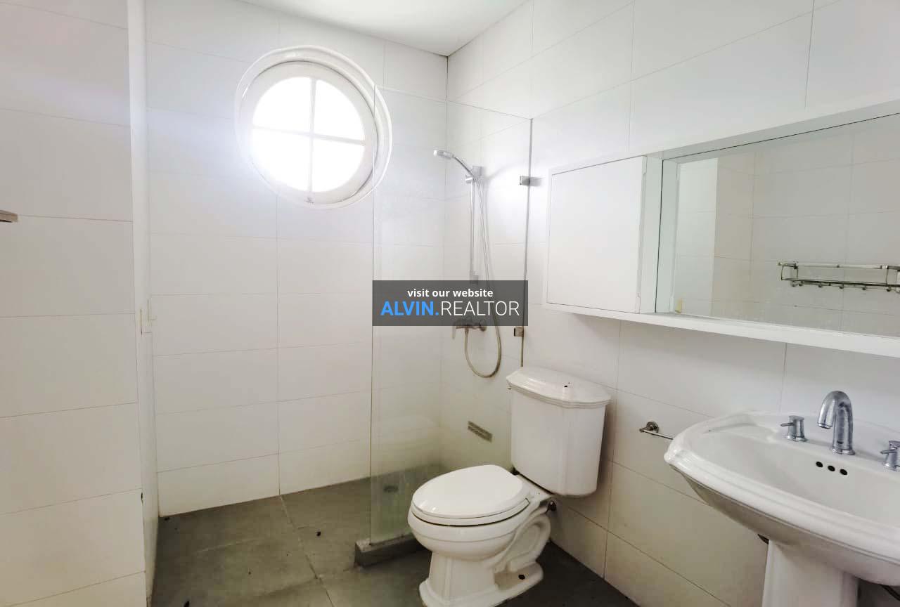 WhatsApp Image 2022-12-12 at 10.24.27gq