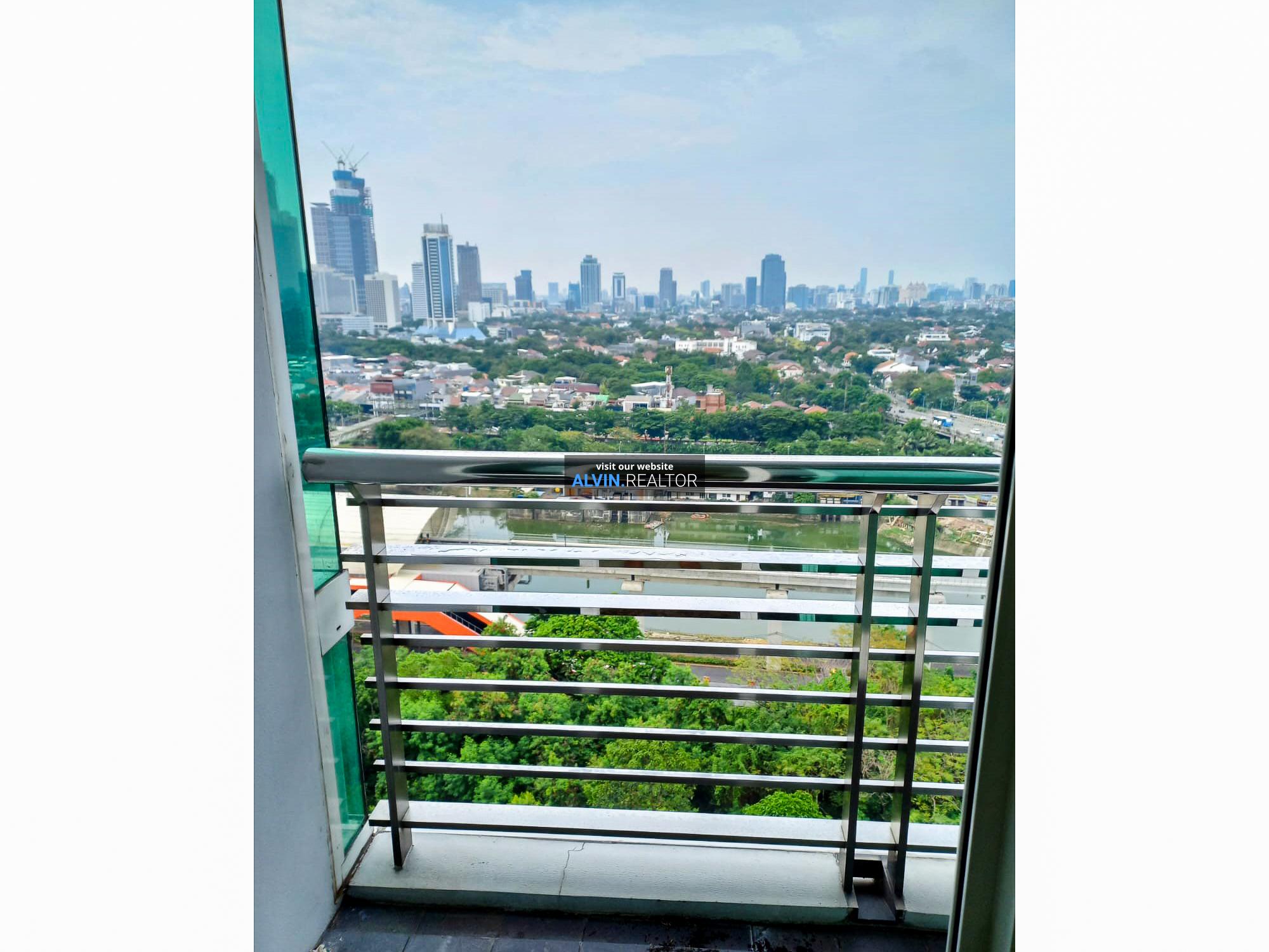 WhatsApp Image 2022-12-12 at 18.57.38b