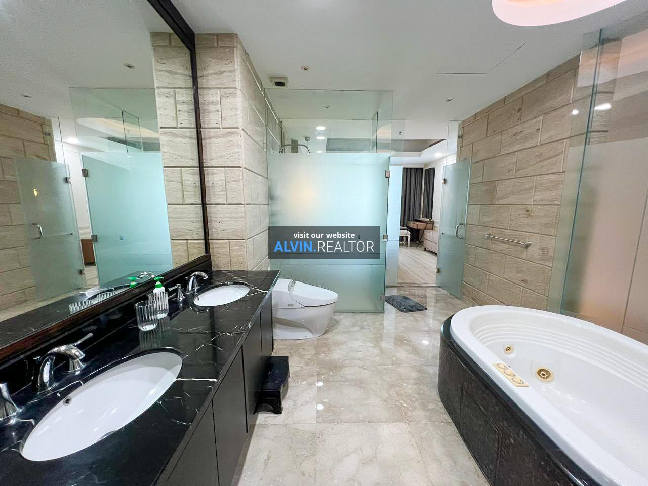 WhatsApp Image 2023-03-17 at 4.33.21 PM