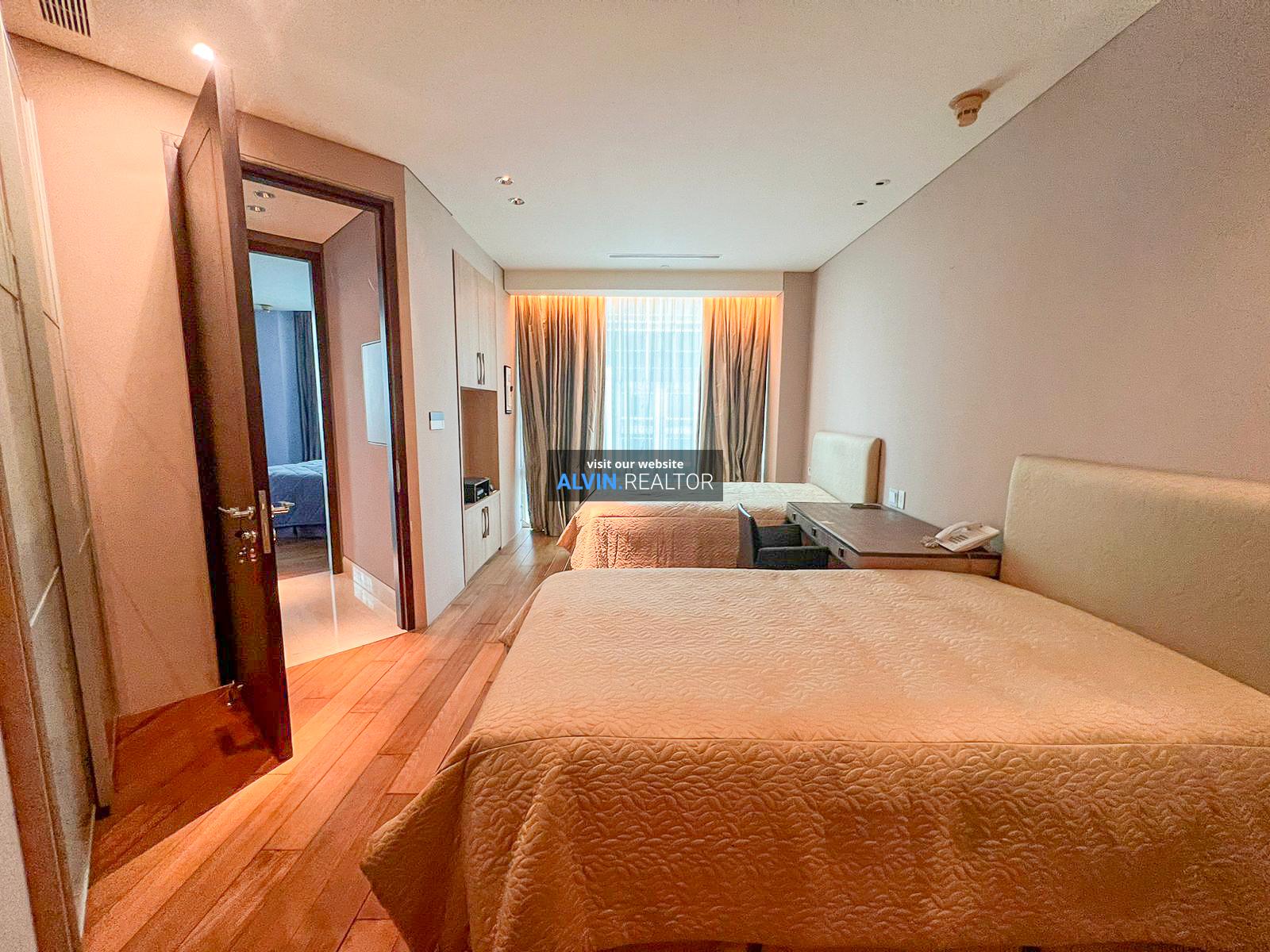 four season summer 31D