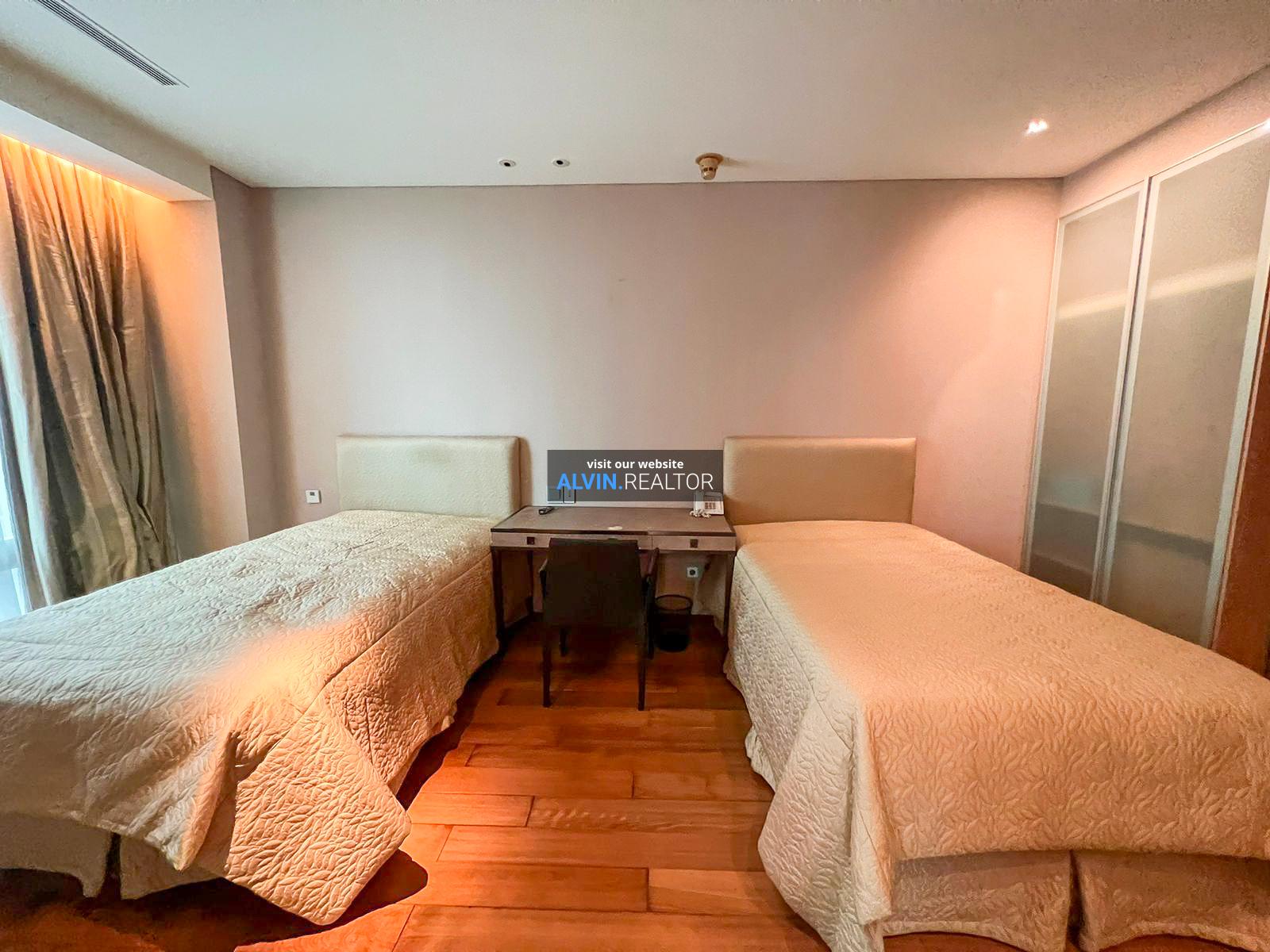 four season summer 31D