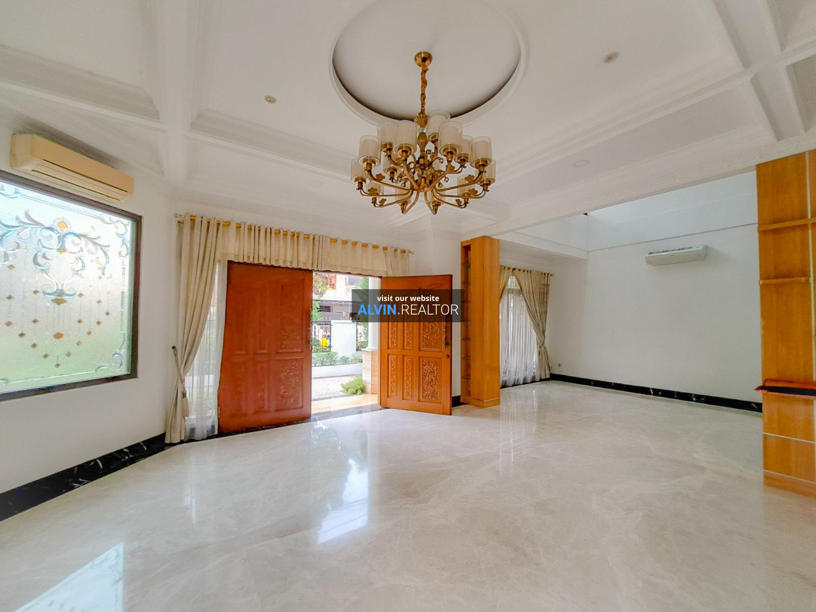 WhatsApp Image 2023-08-14 at 2.55_edited4