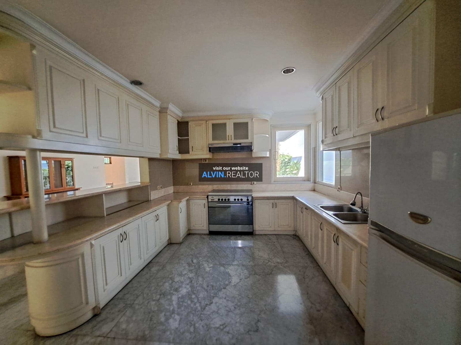 WhatsApp Image 2023-08-14 at 3.38_edited9