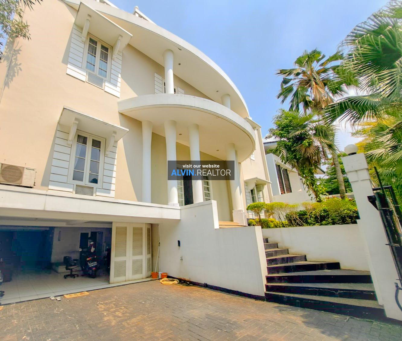 WhatsApp Image 2023-08-16 at 3.29_edited