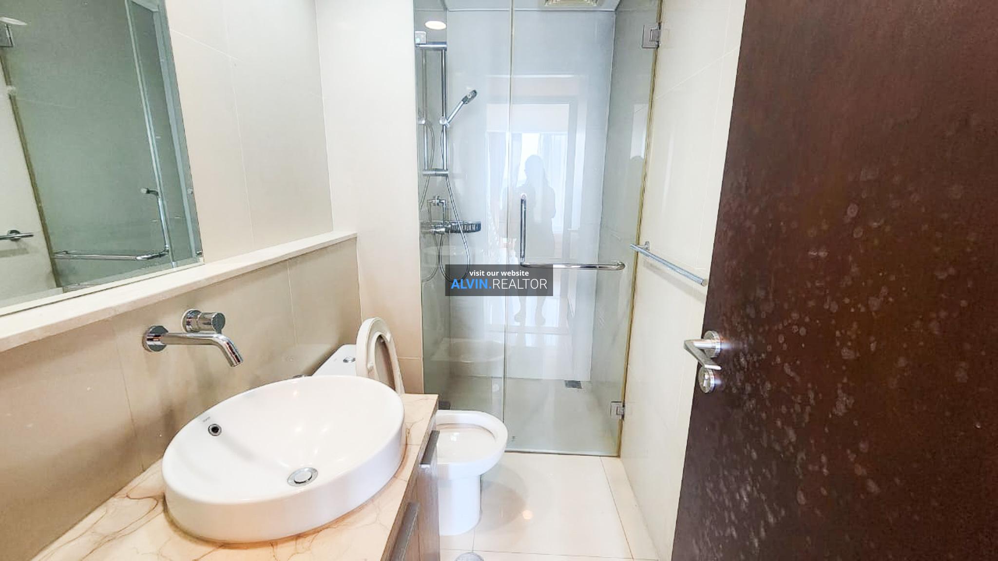 05a38cad-2324-45f4-a46a-1103d83b025d