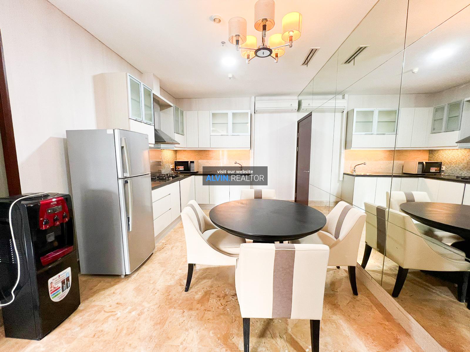 b3950d54-7b49-493b-a90d-1e36555044ae