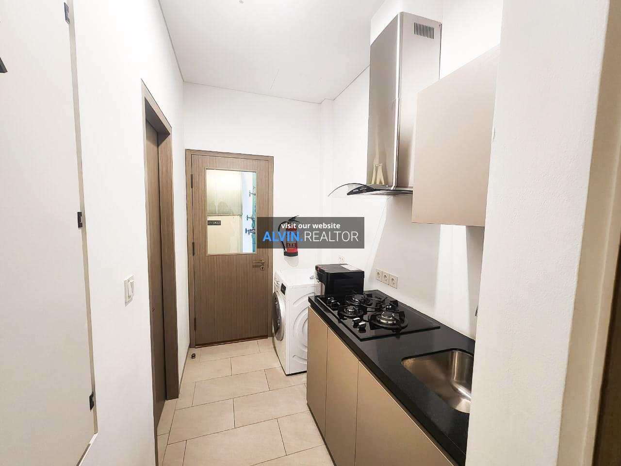 58d5b547-2be0-40c3-bc71-915e550f0517