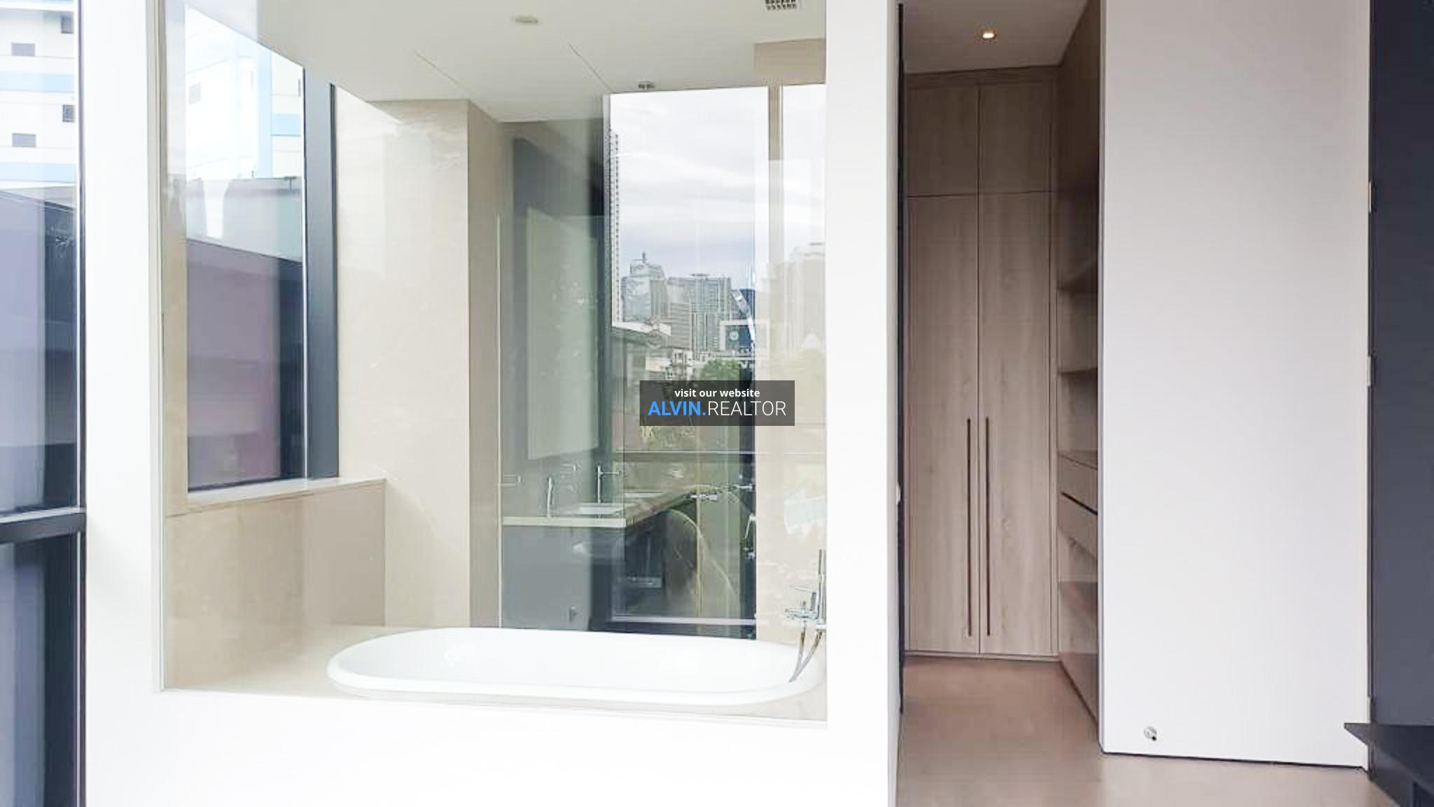 b60b5d6b-f1c4-4a84-aa96-9d73a3109ddc