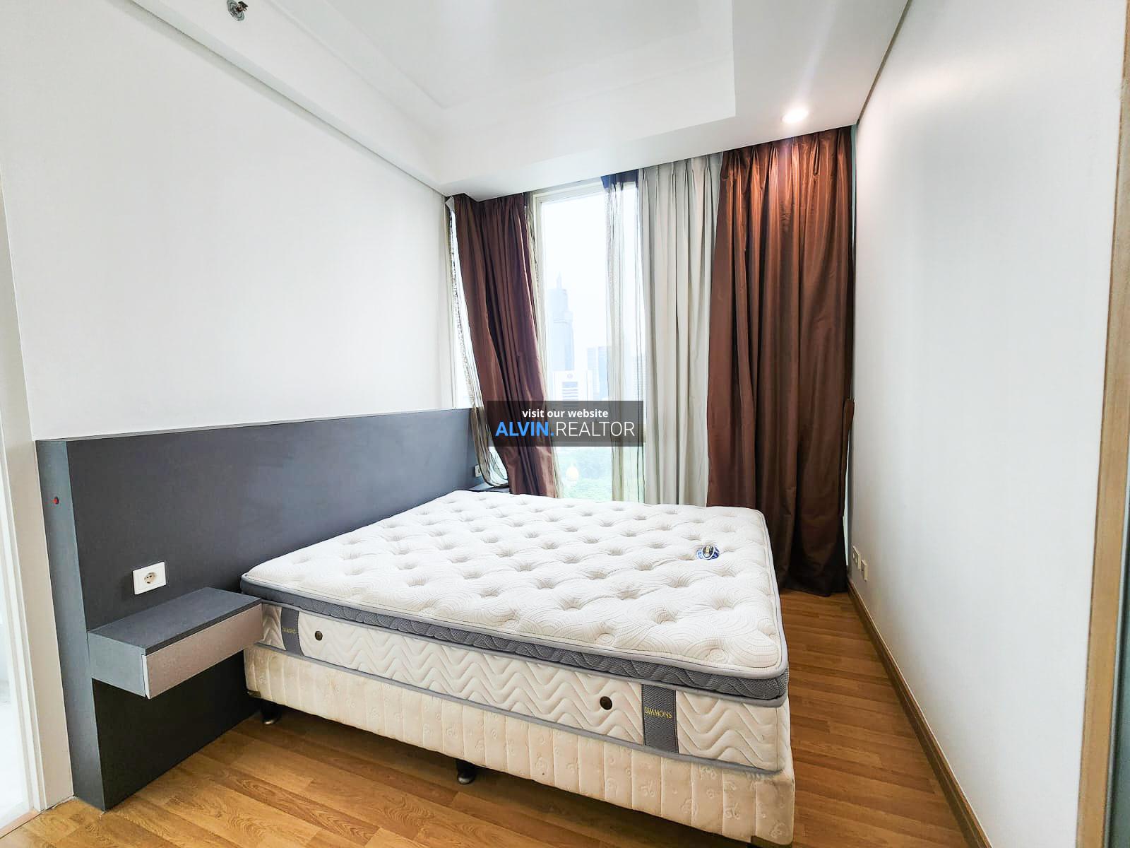 e4ff983e-a9c0-42bd-a4e0-b20bdb8538e7