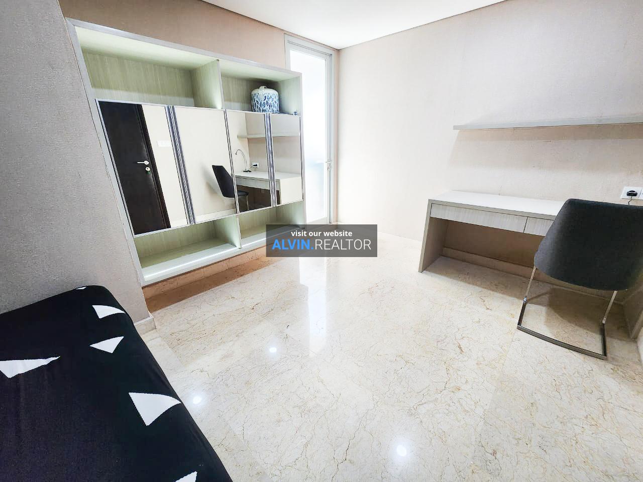 e6a4d245-3581-4a3b-99b8-11792ac82f60