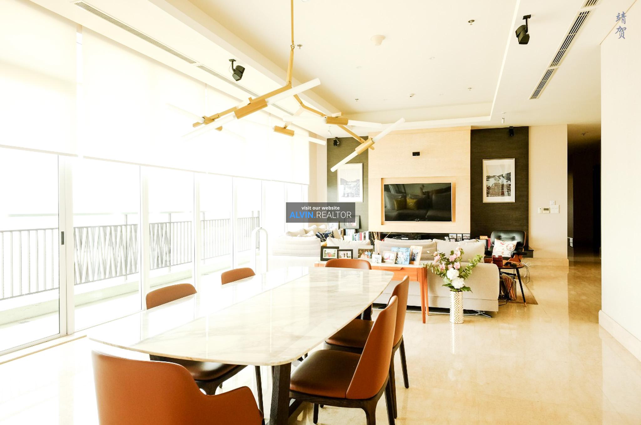 021c132c-b30c-46c6-819e-1819af1bcf93-2