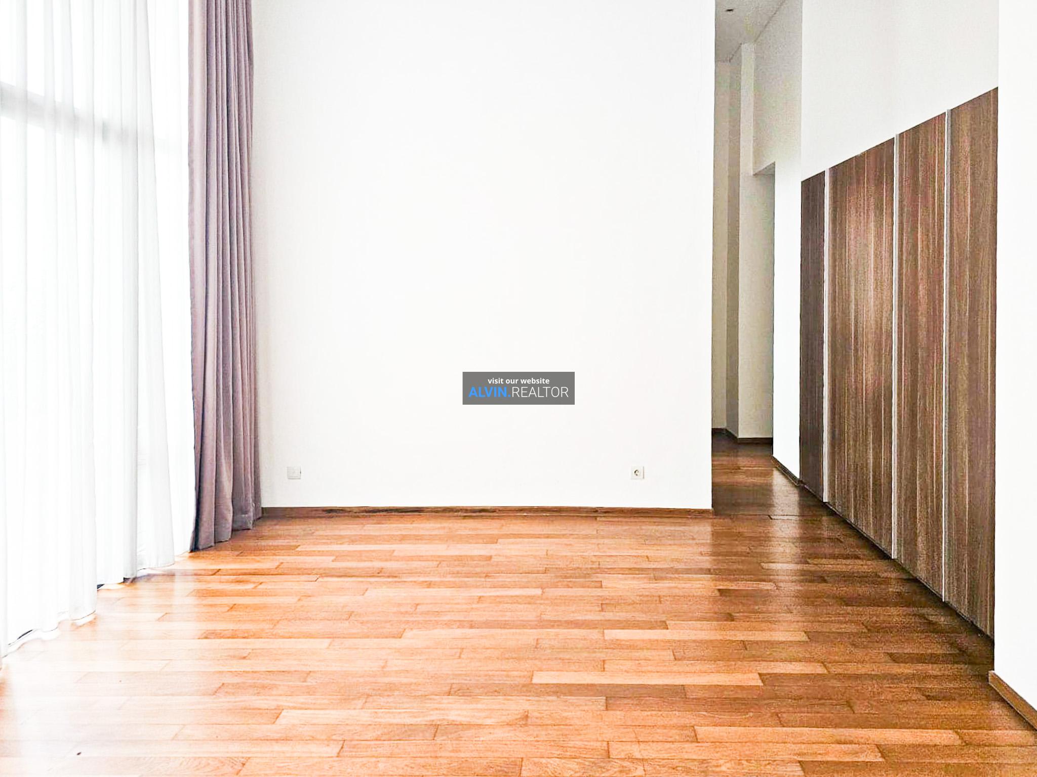 56cb7a7a-268c-4934-a0fe-413b5280fd93