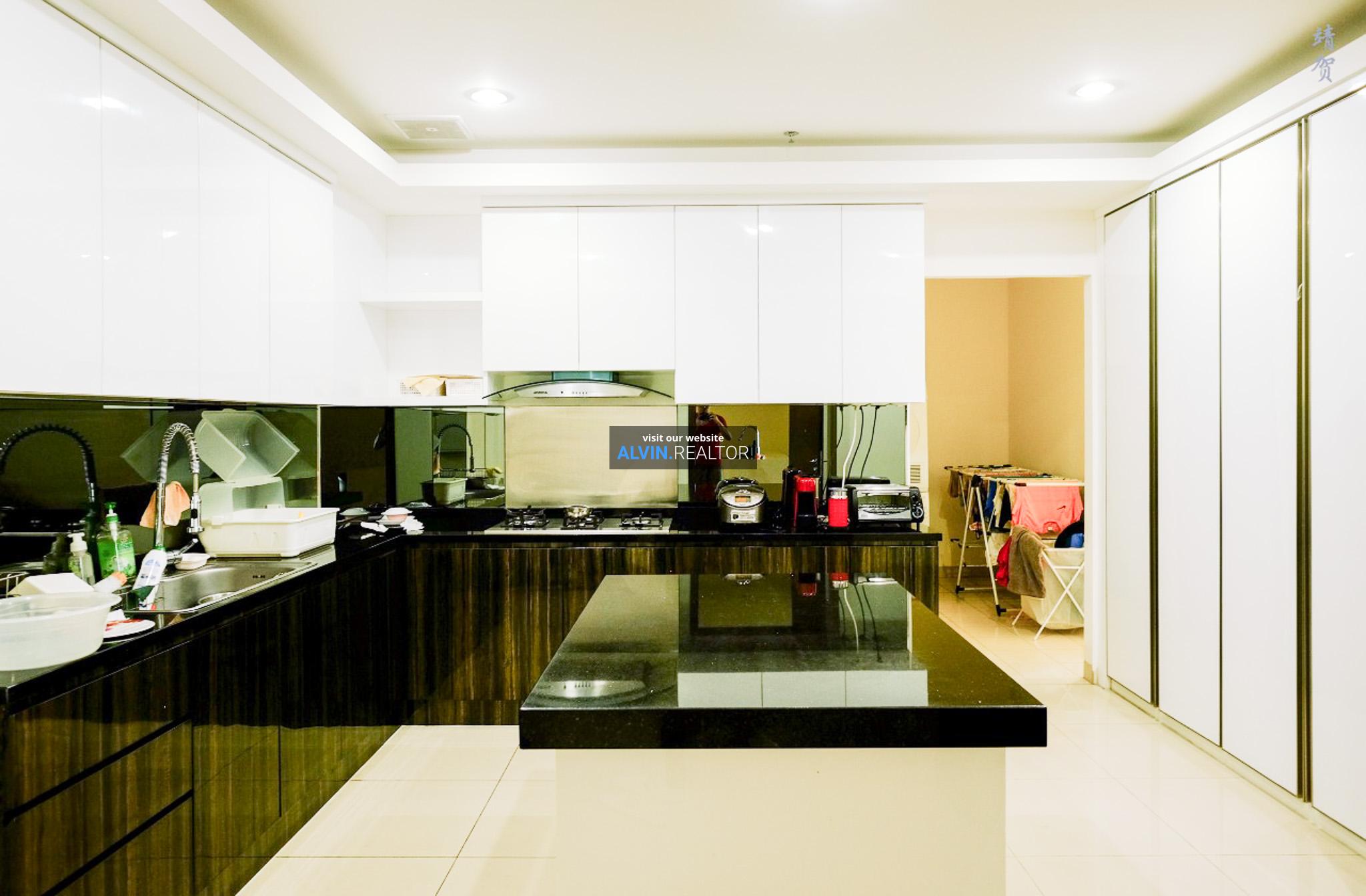 bb76a518-c1ef-434f-ad8d-4100817e0c72