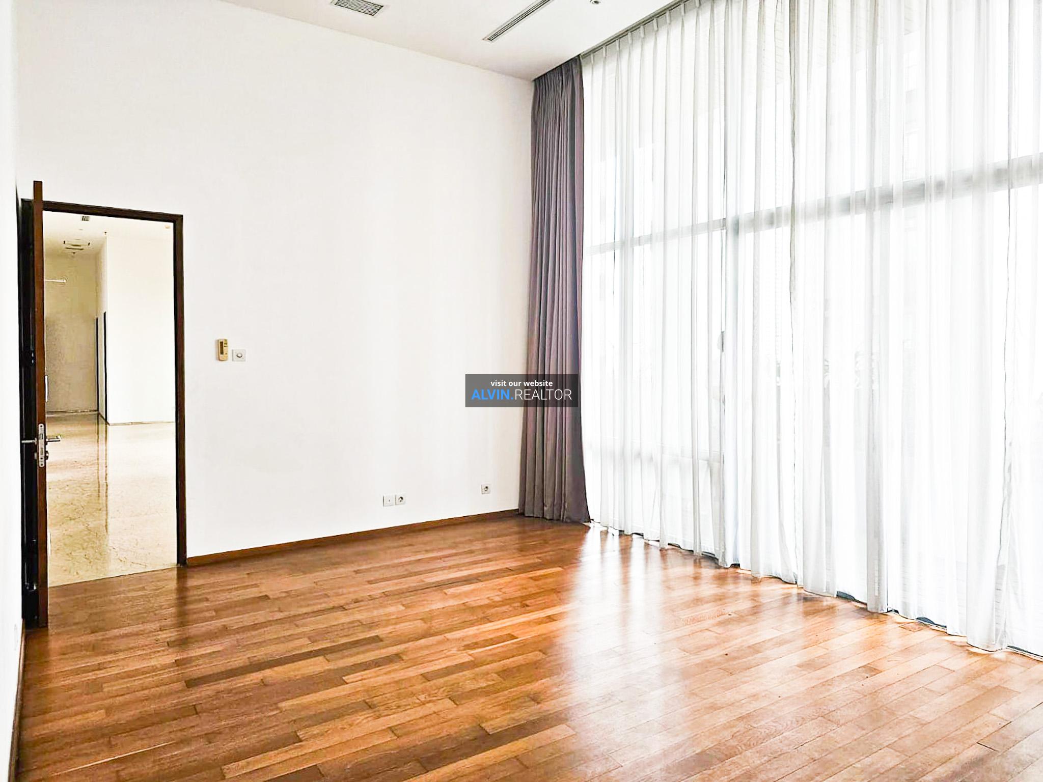 e57ebe86-94a9-4aea-9173-45daf760c153