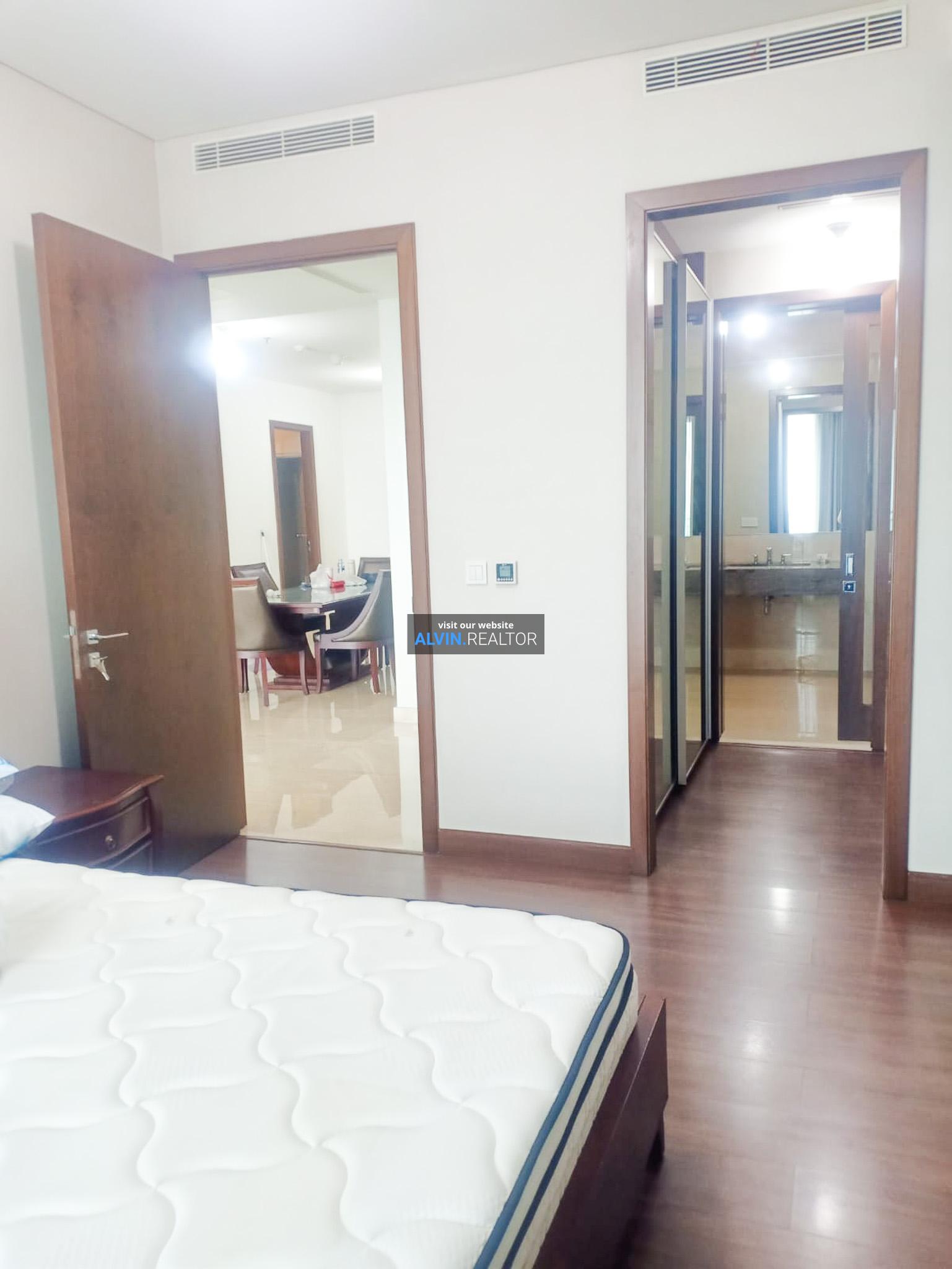 eeb7f19b-2c12-43f3-9f4d-0095bc3644cb