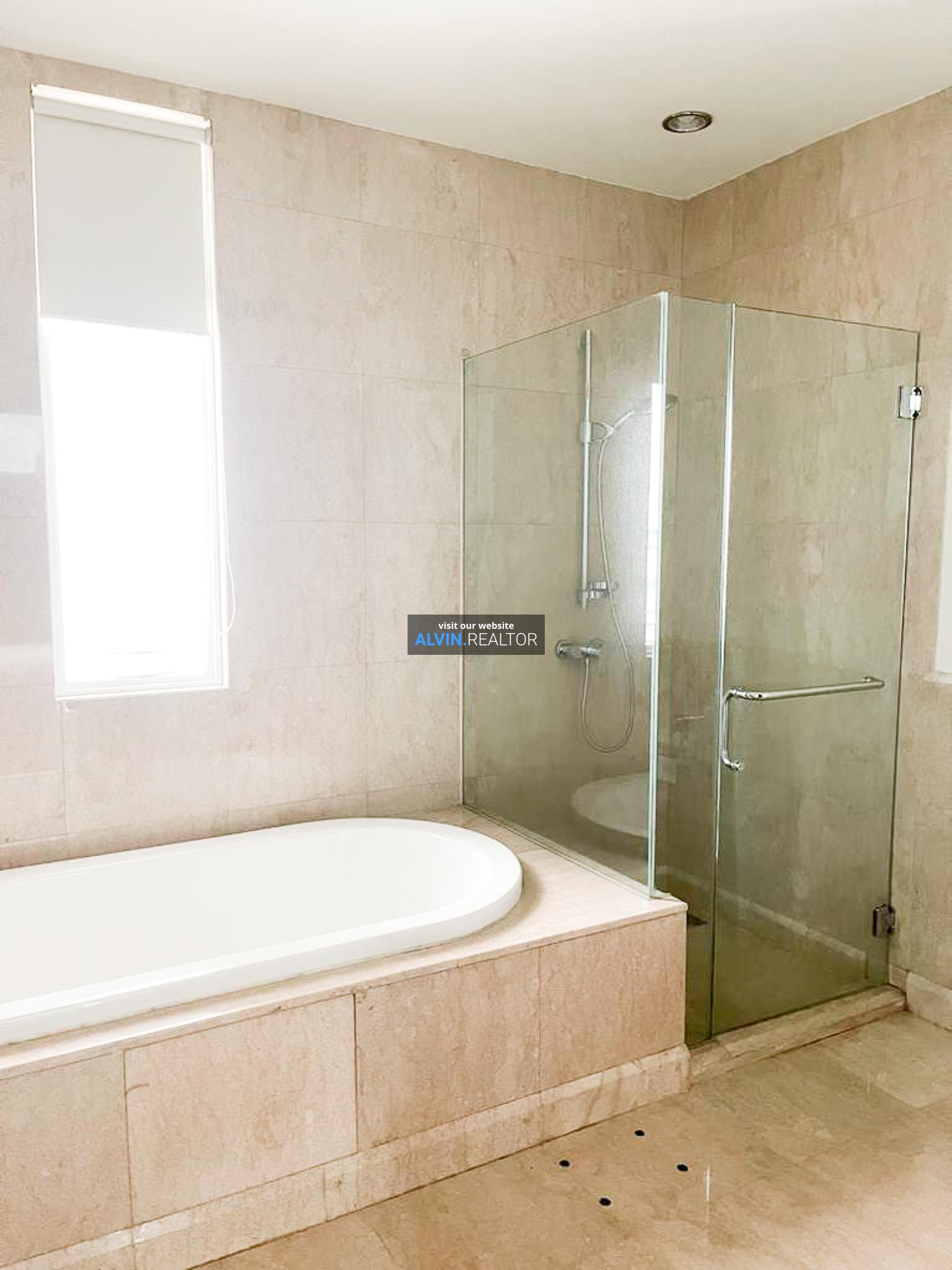 f6fac3e2-eb0d-42d2-833c-cddf25ab9530