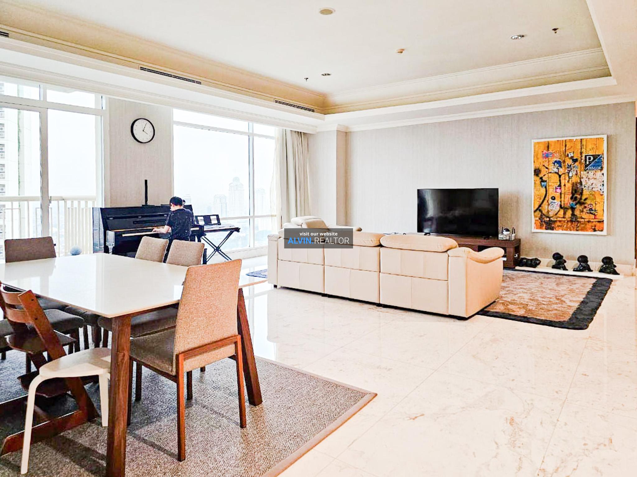 aa4c1733-26f3-4215-a077-cfd6caf774e3