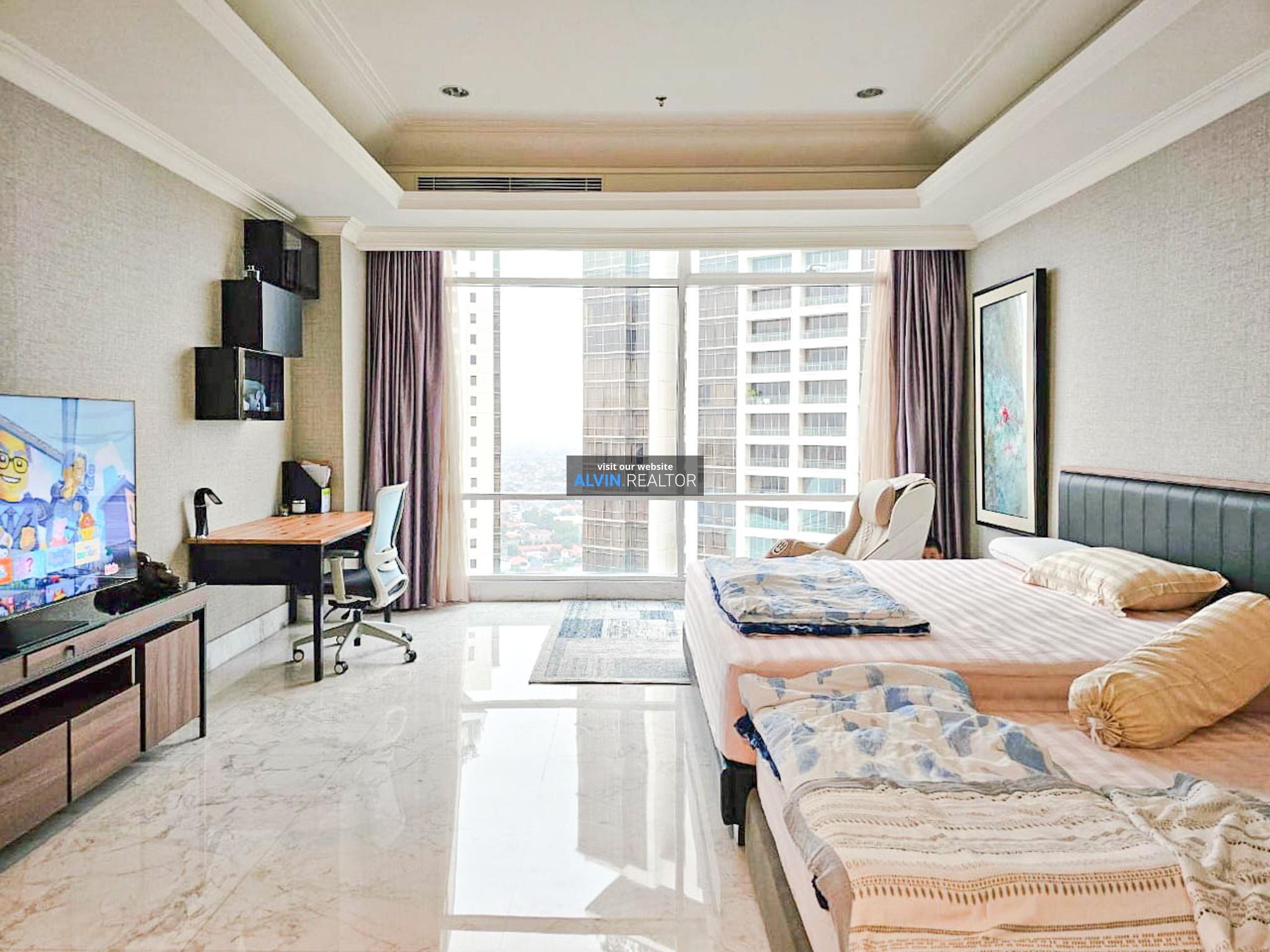 b27daf19-20e1-42cb-8cc1-efe05c583d7c