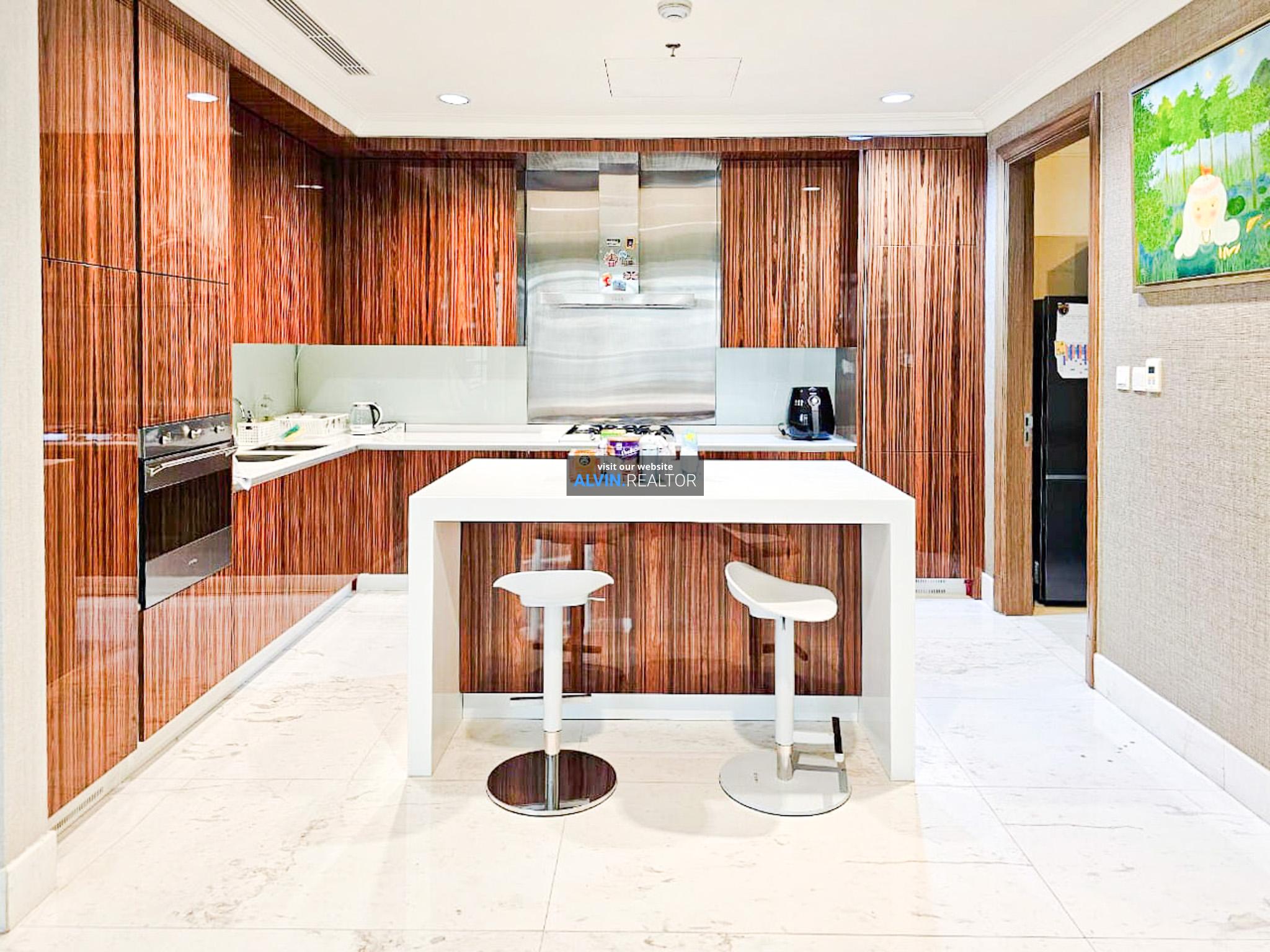 e1f0c15f-e3c3-4fd3-bdb0-70e61ff7f411