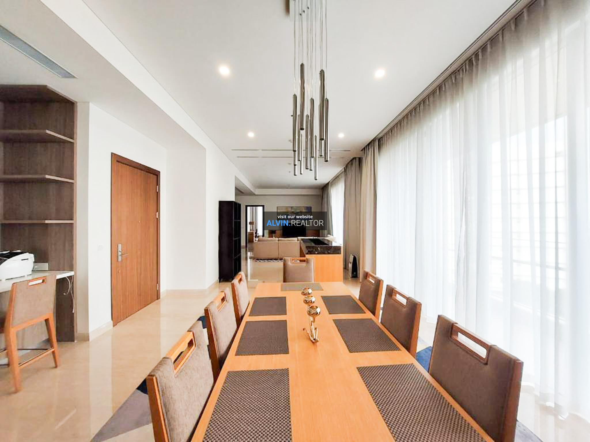 e326b5e0-e172-4c9d-ba57-8179ae443407