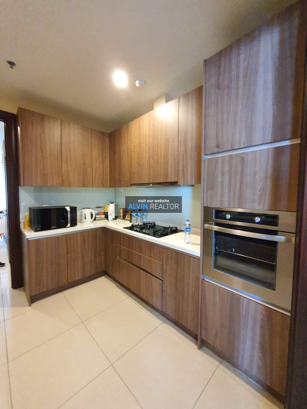 0d4f0a2e-1025-4f35-8ce0-1c0b2c62d954