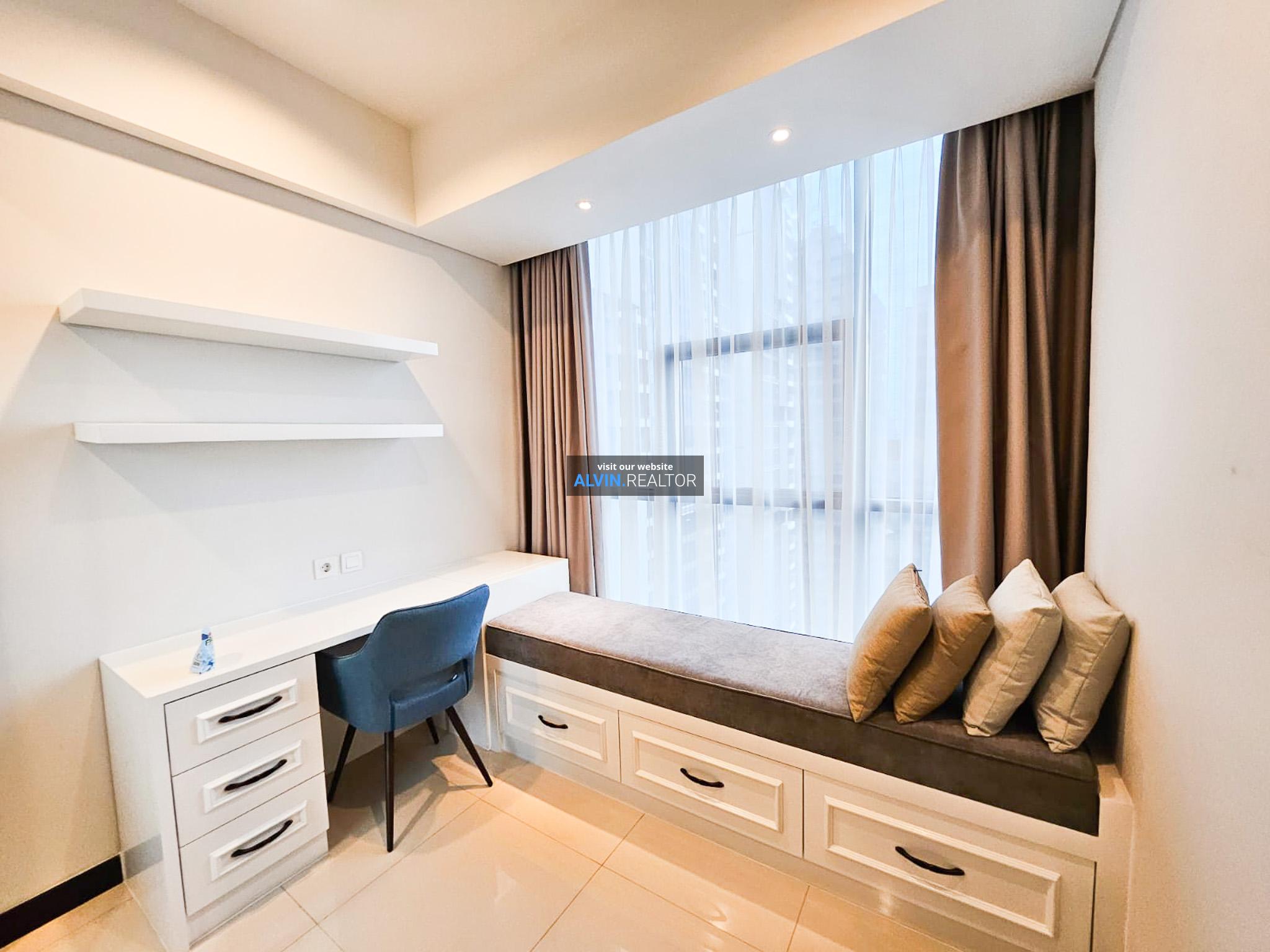 2f088817-8ce7-47e5-a7d3-5a33cc64347a