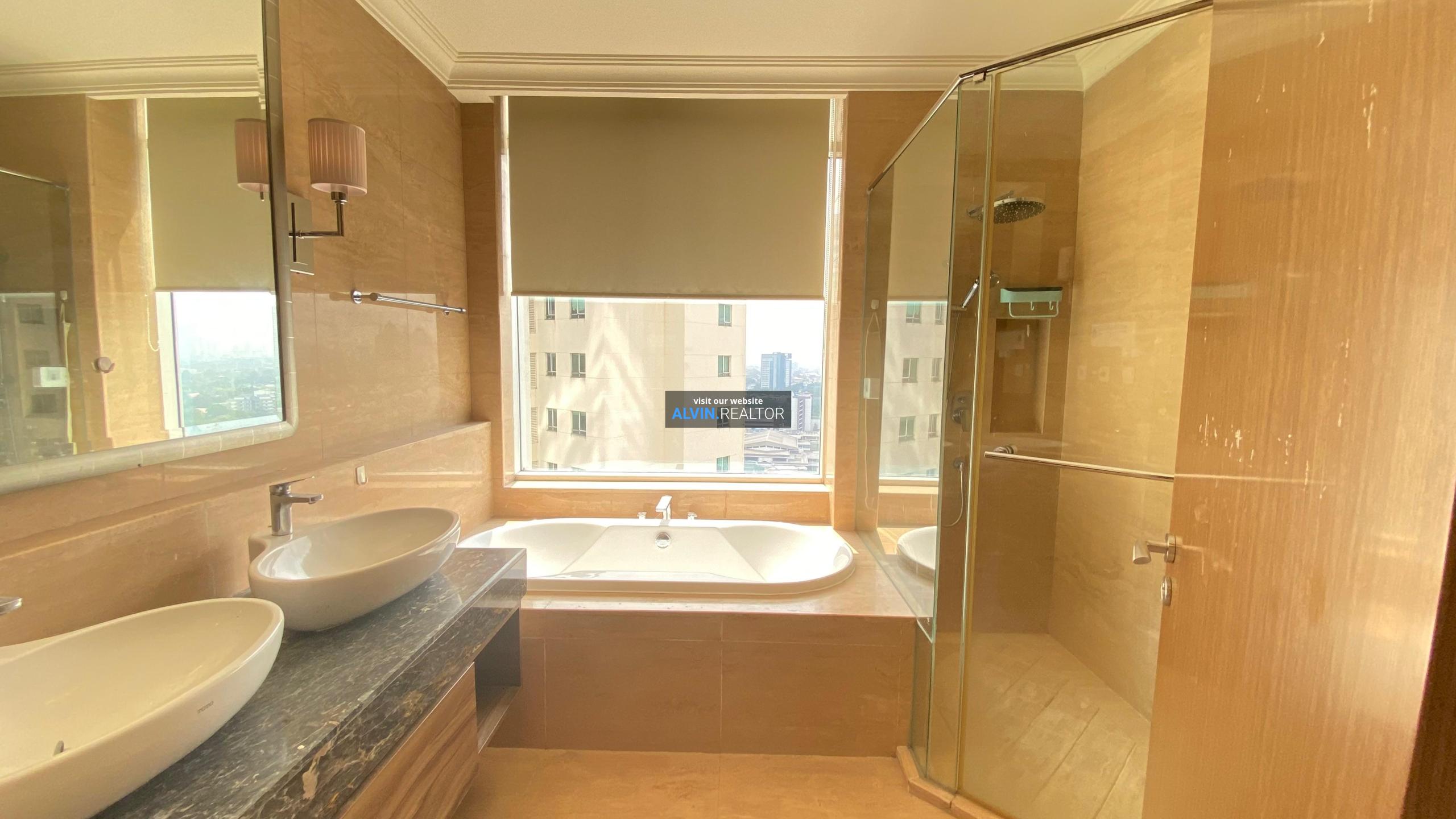 WhatsApp Image 2024-07-11 at 17.56.05_7bca316e