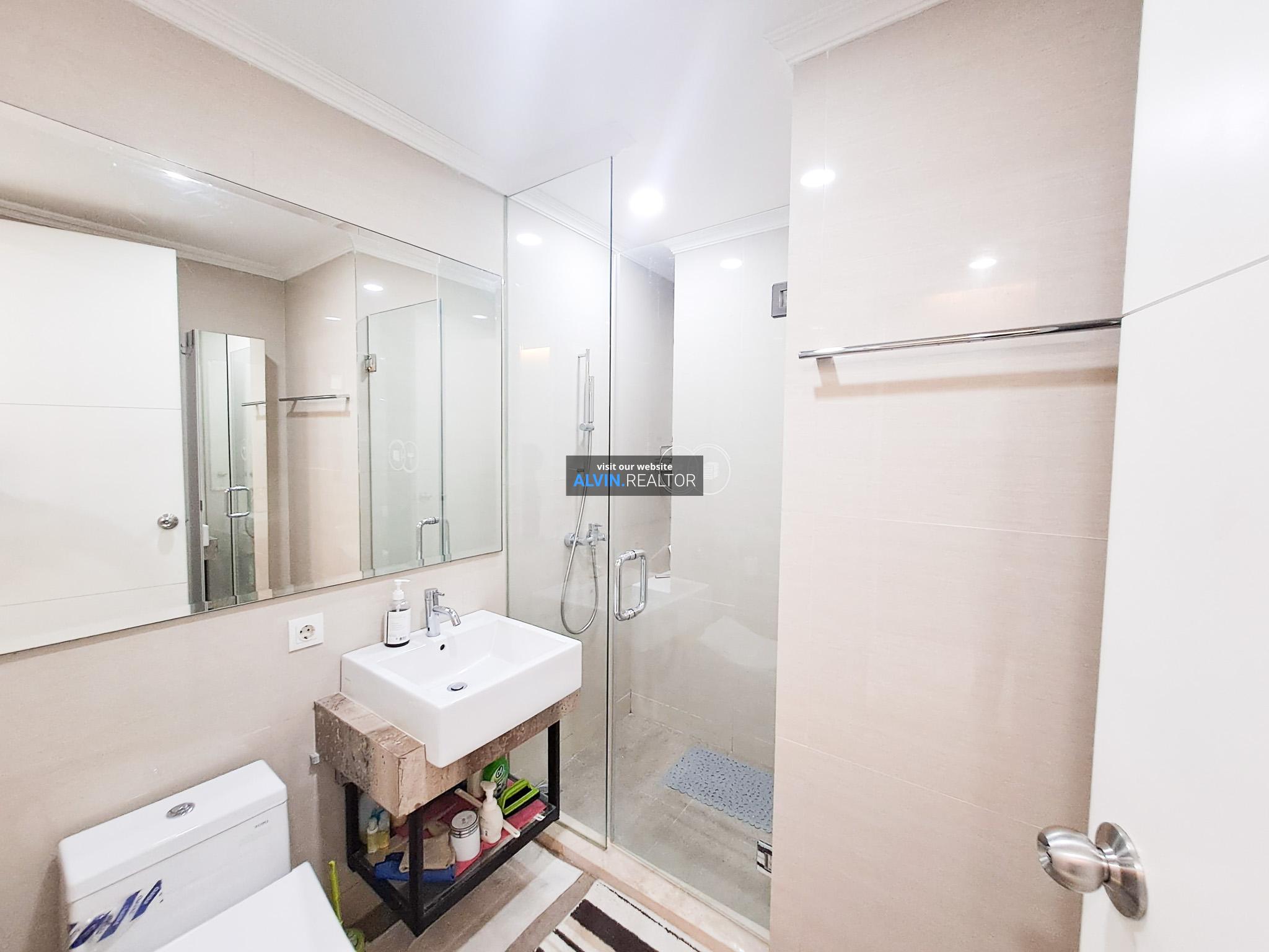 2833b884-721c-46f2-b17e-6078cbb6876c