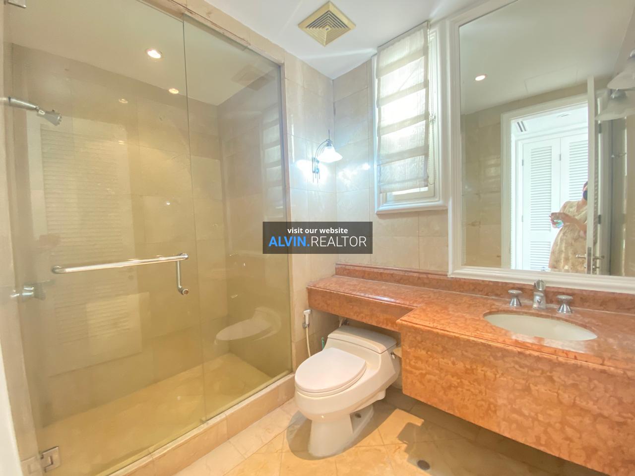 WhatsApp Image 2024-08-12 at 17.19.57_a30d6d5c