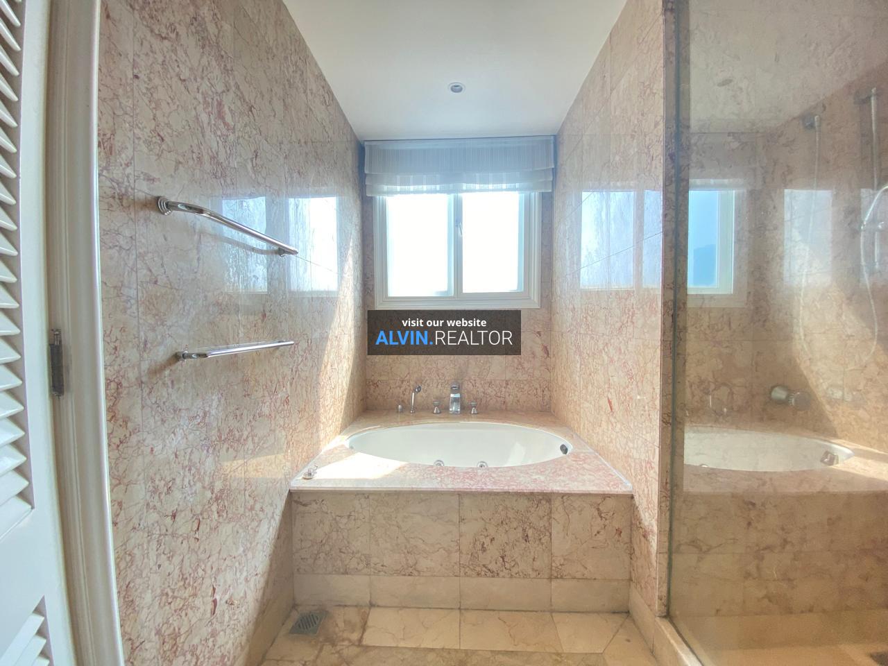 WhatsApp Image 2024-08-12 at 17.20.00_f7ae0a36