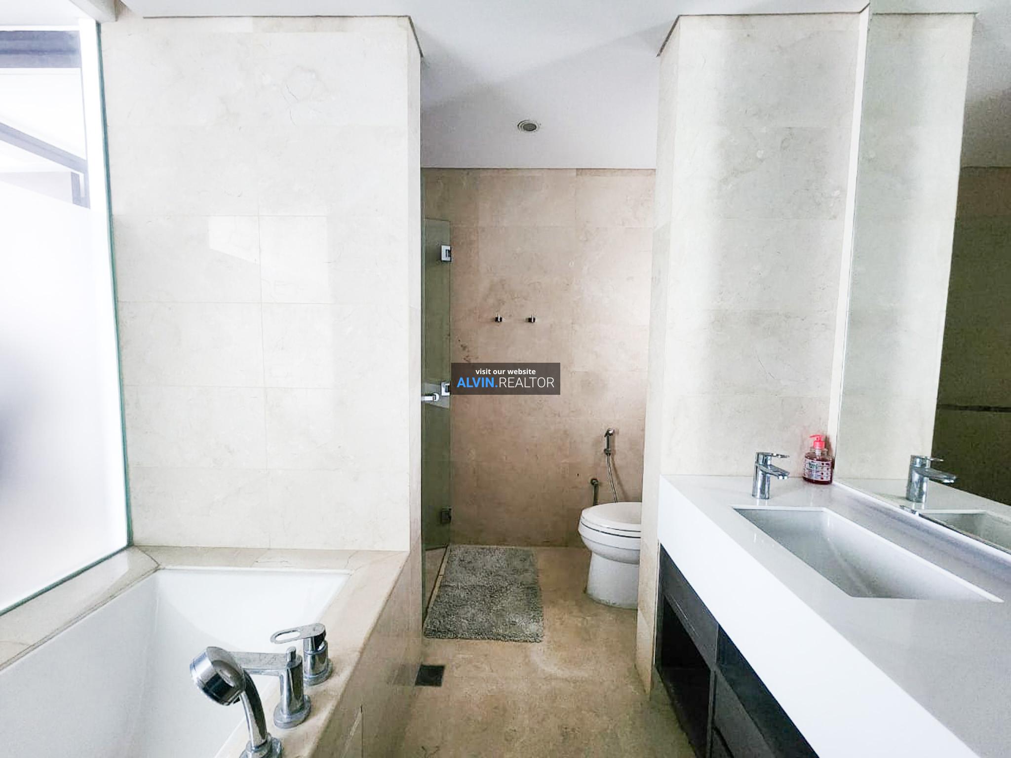 000e4d09-4481-428f-8e8e-ee725b4a2c03-1745411093