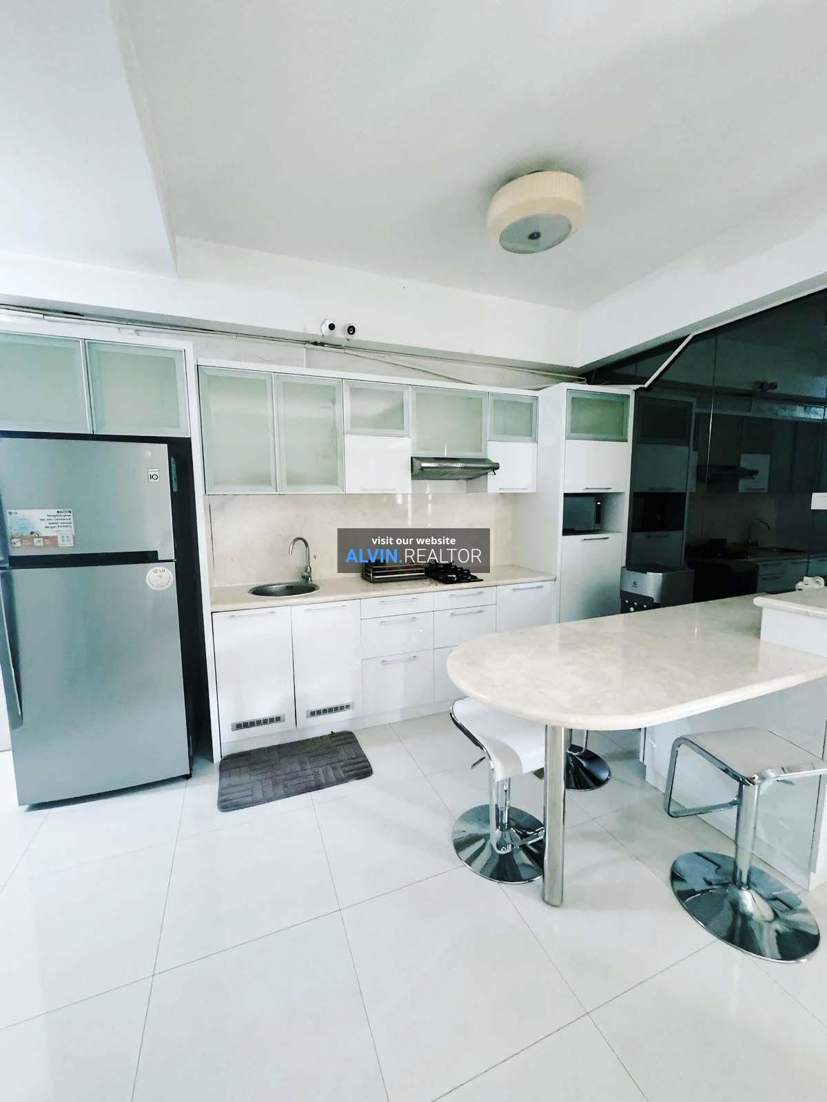 1153844886517607-1745487365