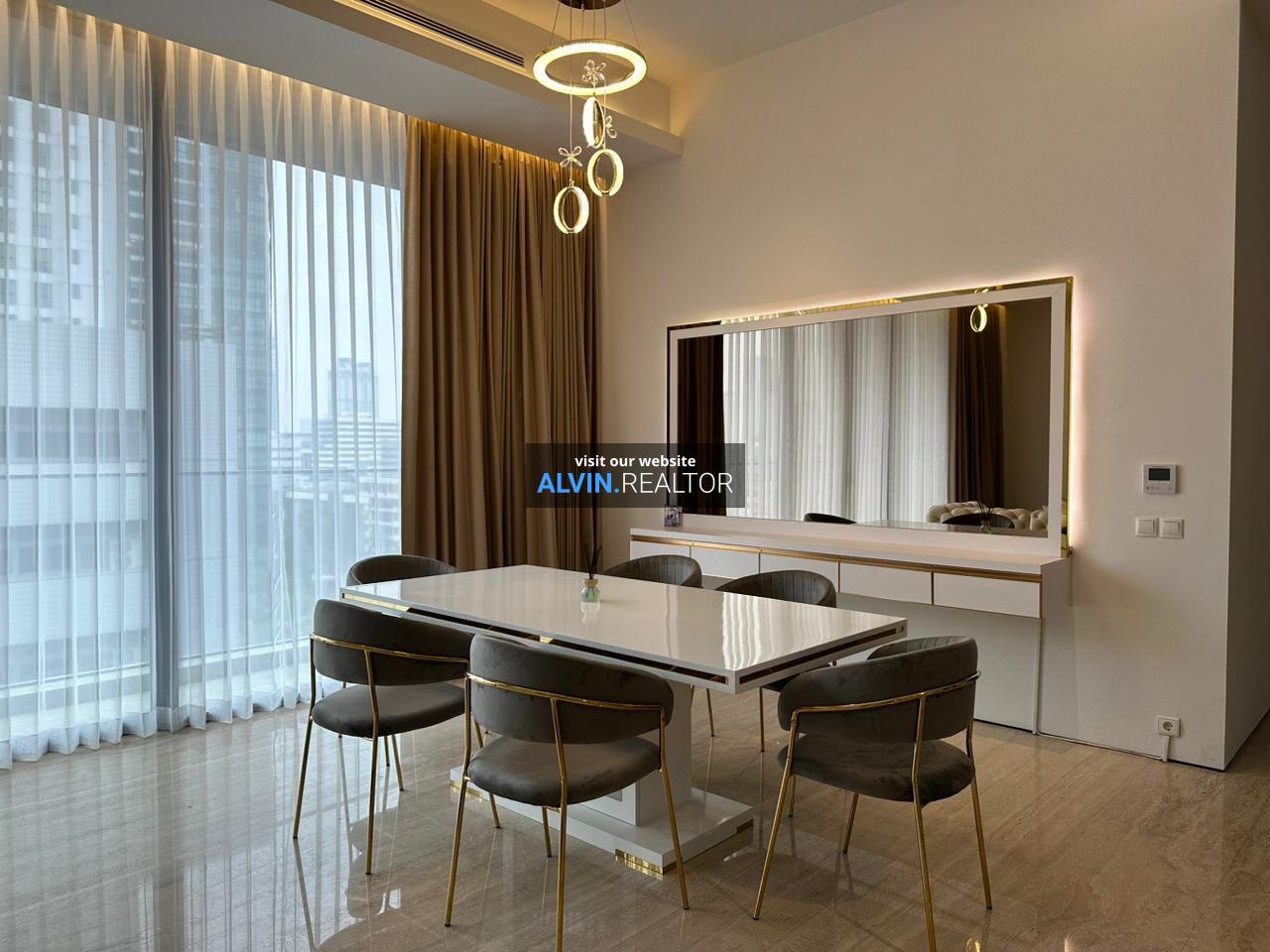 1340196997251885-1765535133