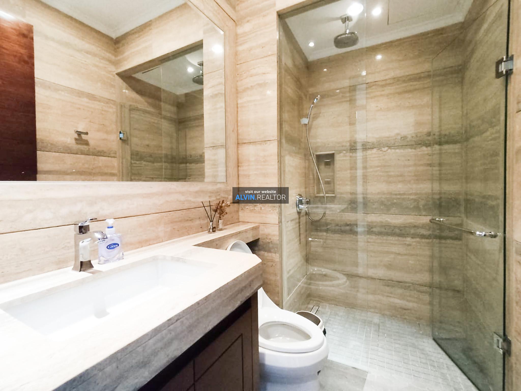 1ab4d2be-04ed-4d99-917e-a3bf7a448e35-1740215526