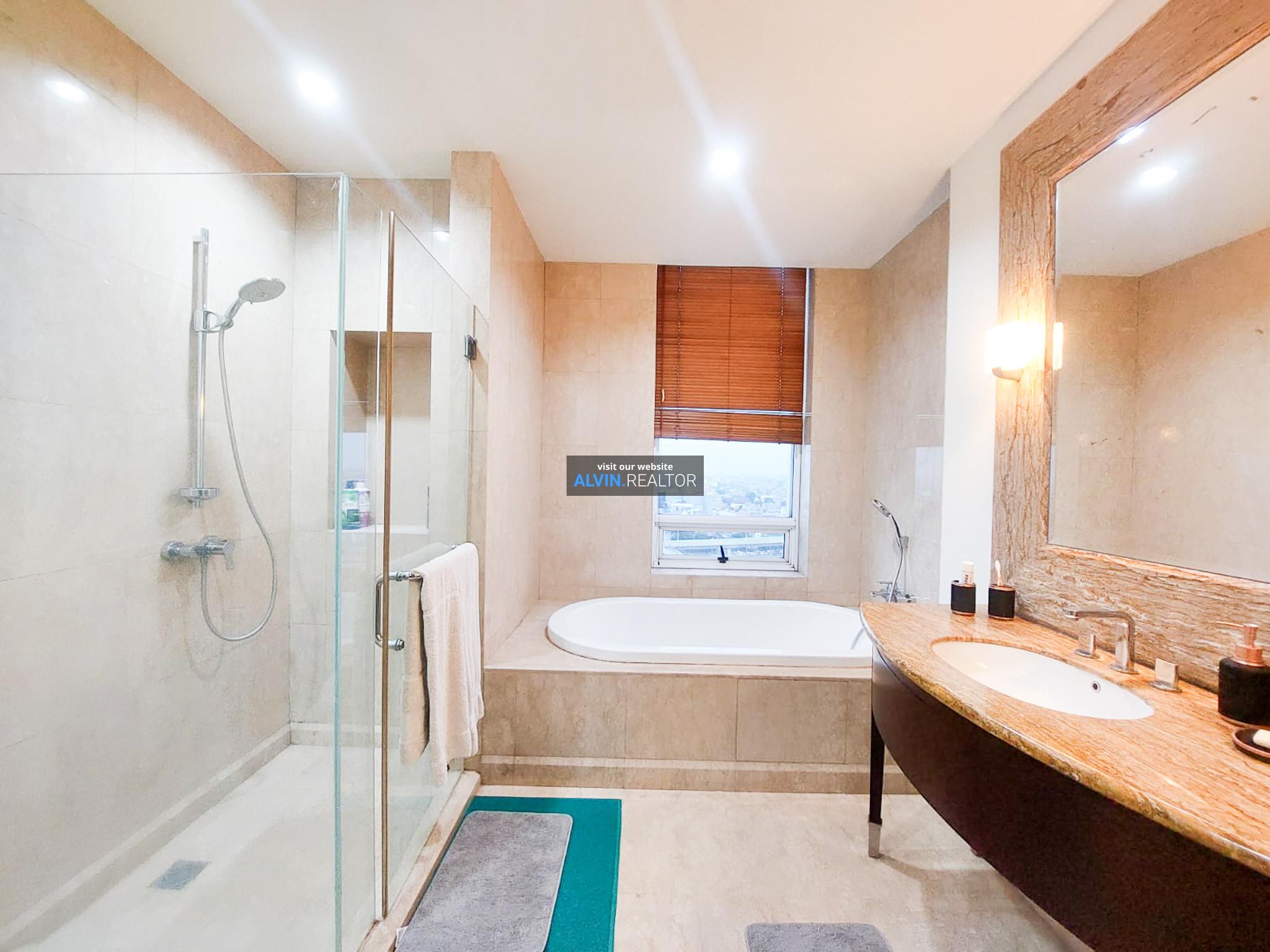 3298a738-565a-4e15-803d-c7e5aefe51ae-1760526699