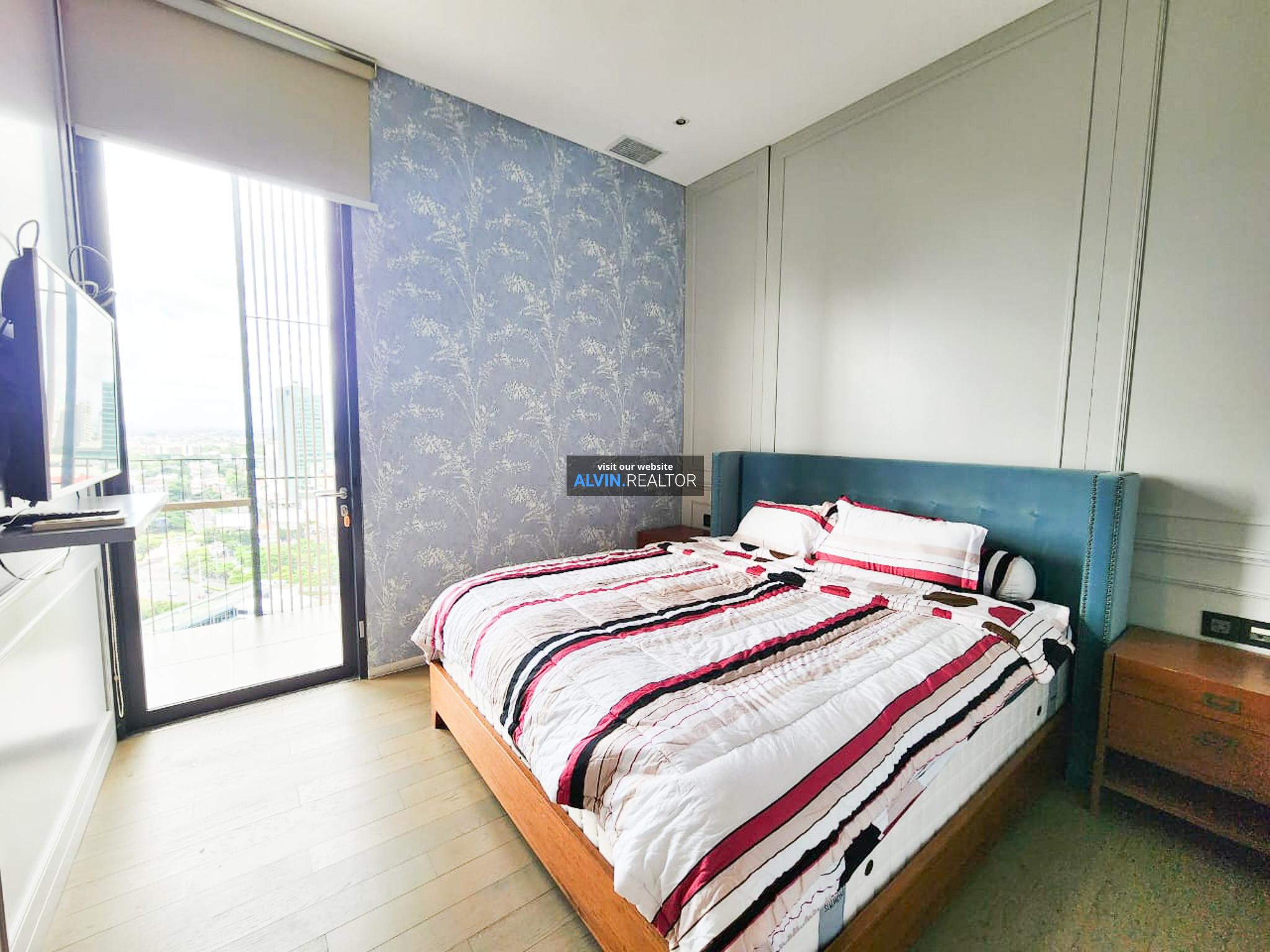 55b87f4f-d7d6-49f9-915f-06aa71e092cb-1736332406