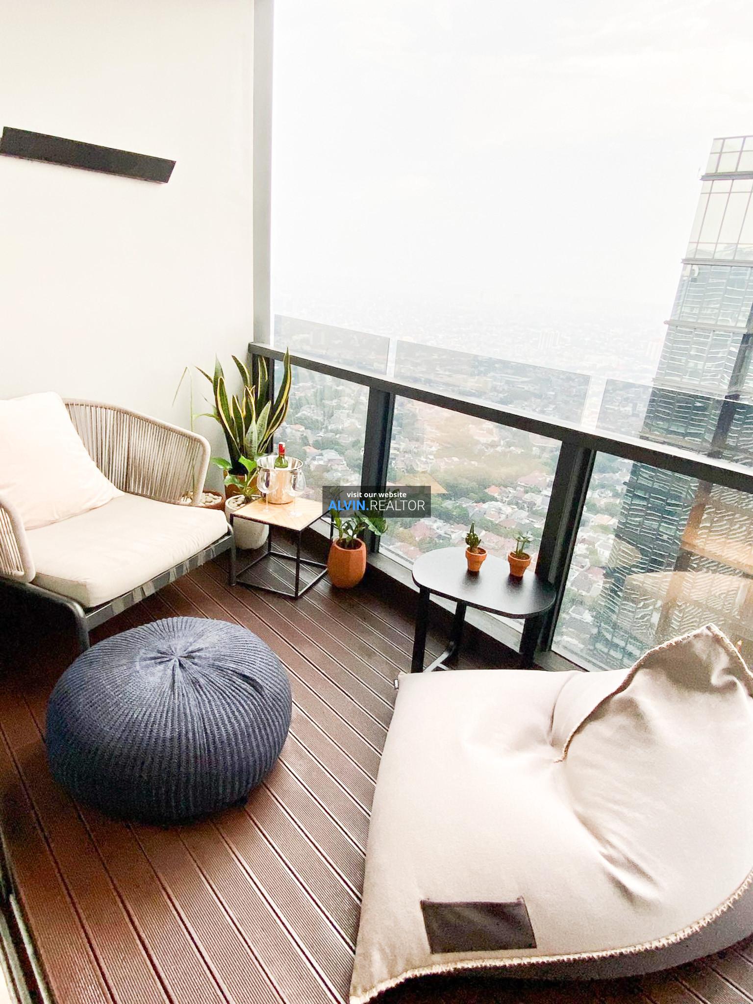 56f187a4-74a0-4bc8-8923-53d8393f8188-1731999986