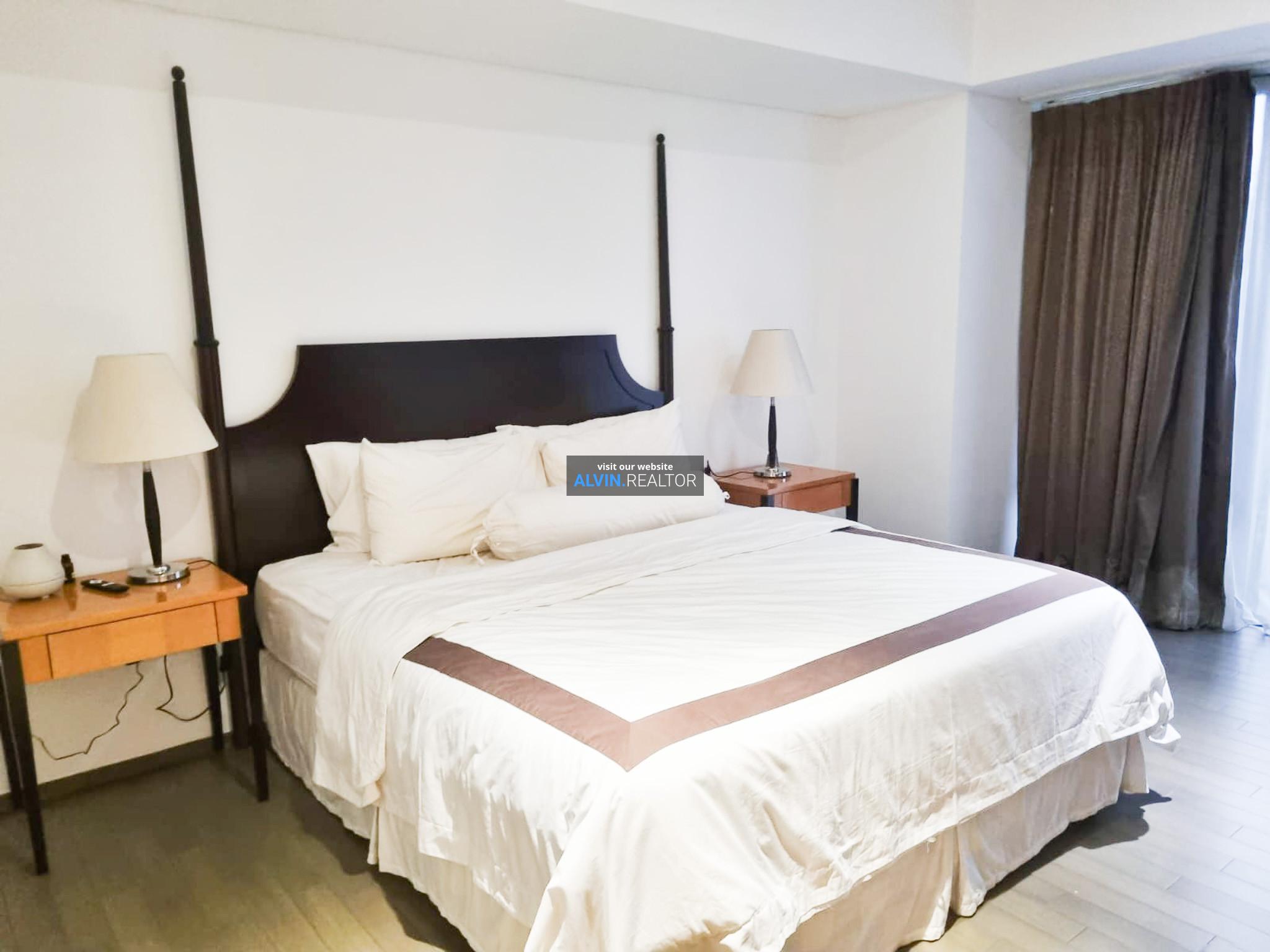 7a9790ff-0e3f-46fb-b66b-703bb1bd80a4-1728283988