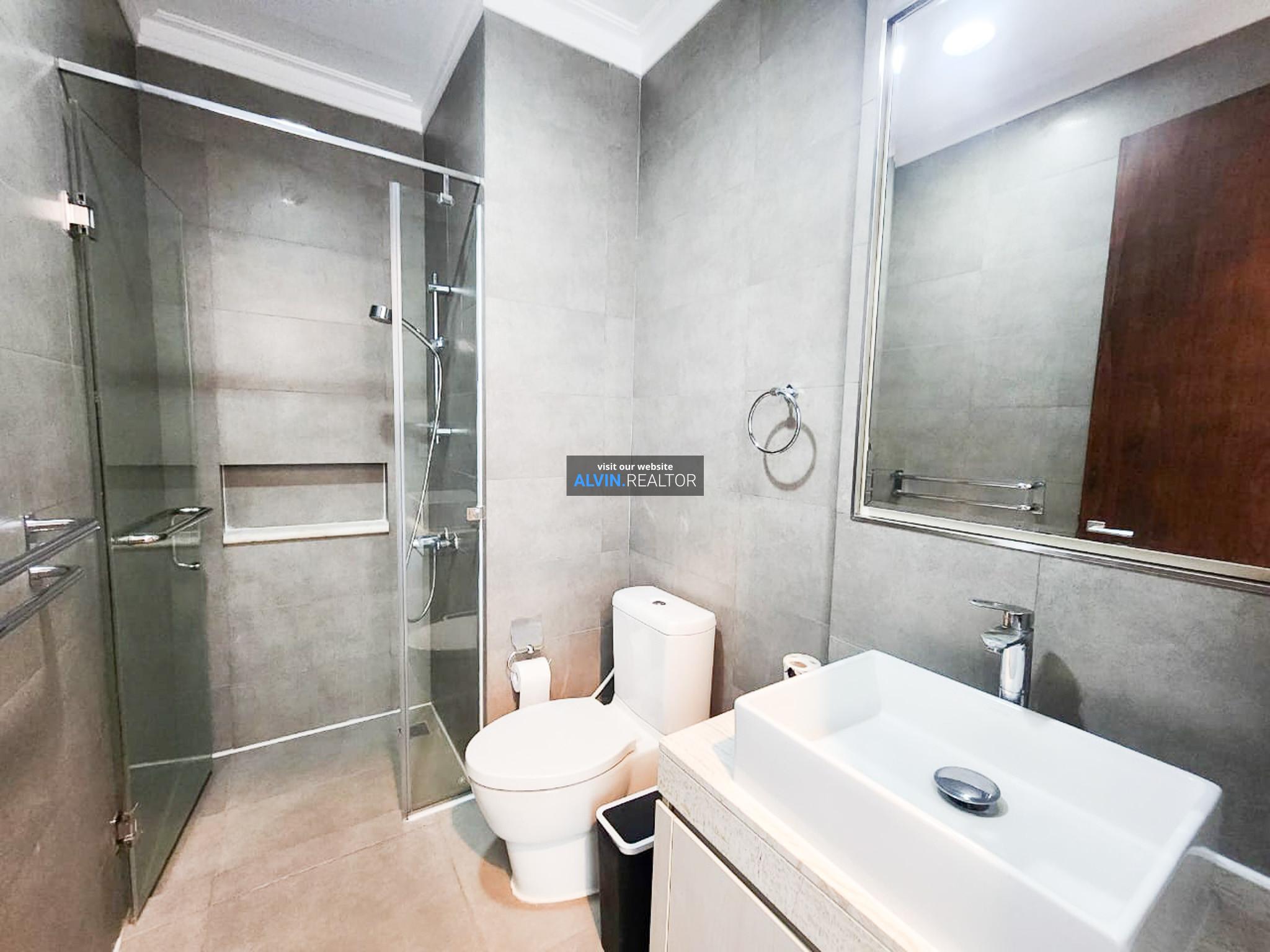 989ad339-d779-418c-bf5b-5101a8918425-1758022460