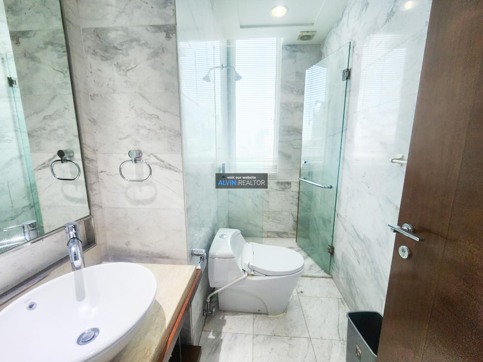 9e4c9615-5dd4-4b69-bbee-c4dcc062f8ef-1732527162