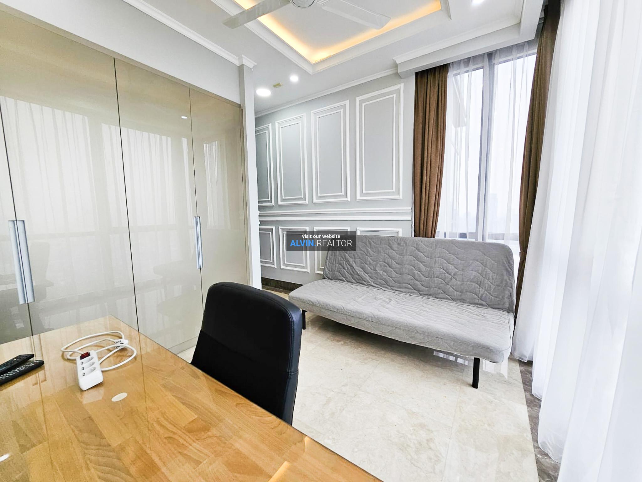 b0d67361-11f9-4355-9d53-464aadddb283-1727350722