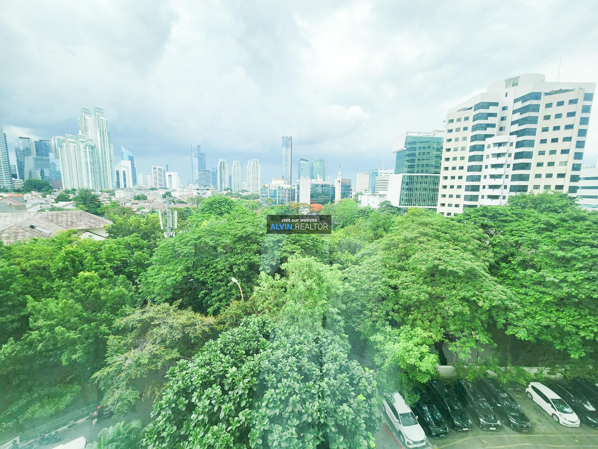 b4b0358f-08d3-46ce-ac7e-9a86a7f37960-1733471510