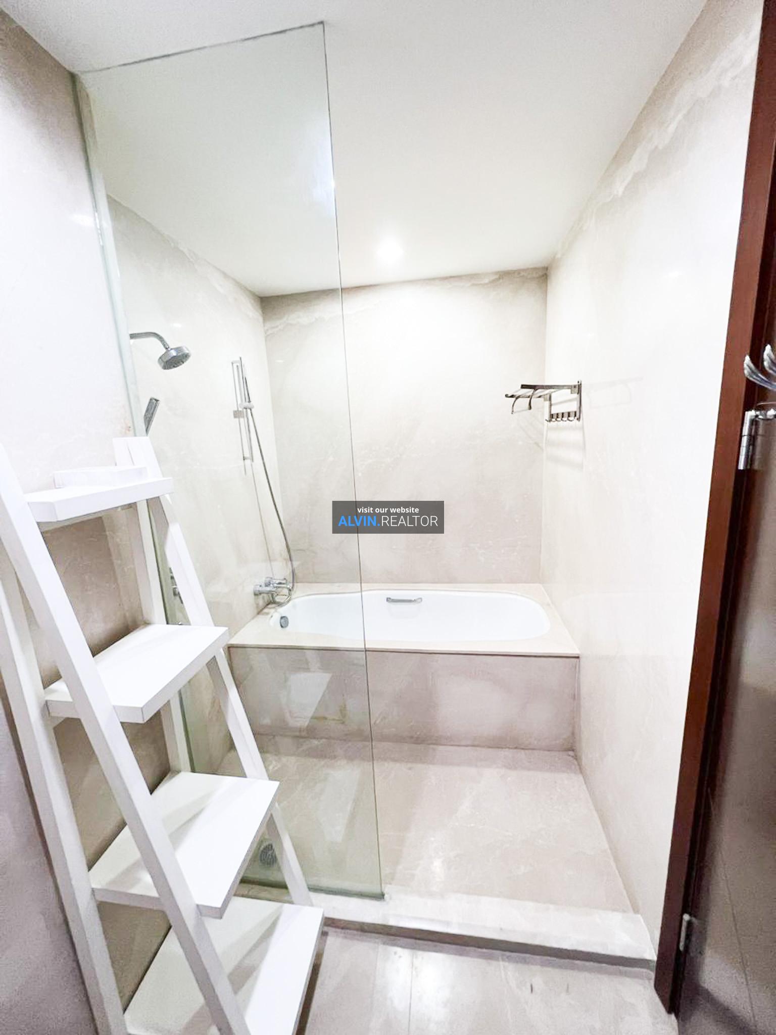 b6b8b573-f463-40f5-89af-d8c35076f79a-1728387671