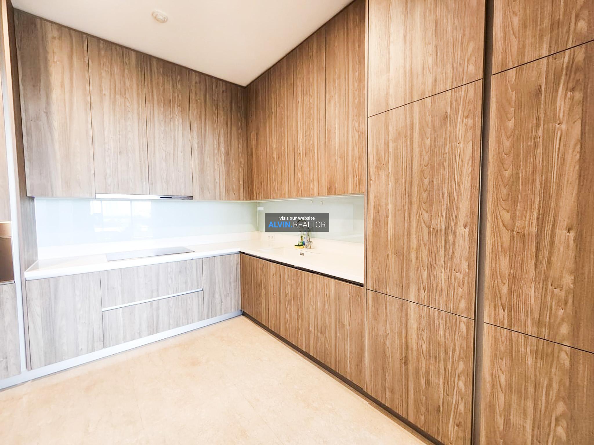 b9b89972-253f-42ab-bcd4-2753a384b9d0-1759056423