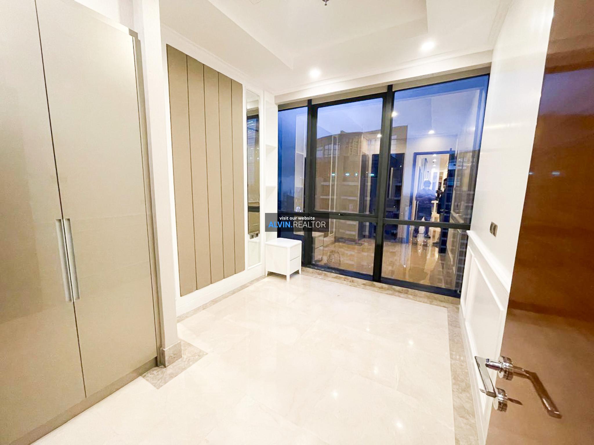 c15838af-827d-4c3b-991c-5da233fb6f01-1728266071